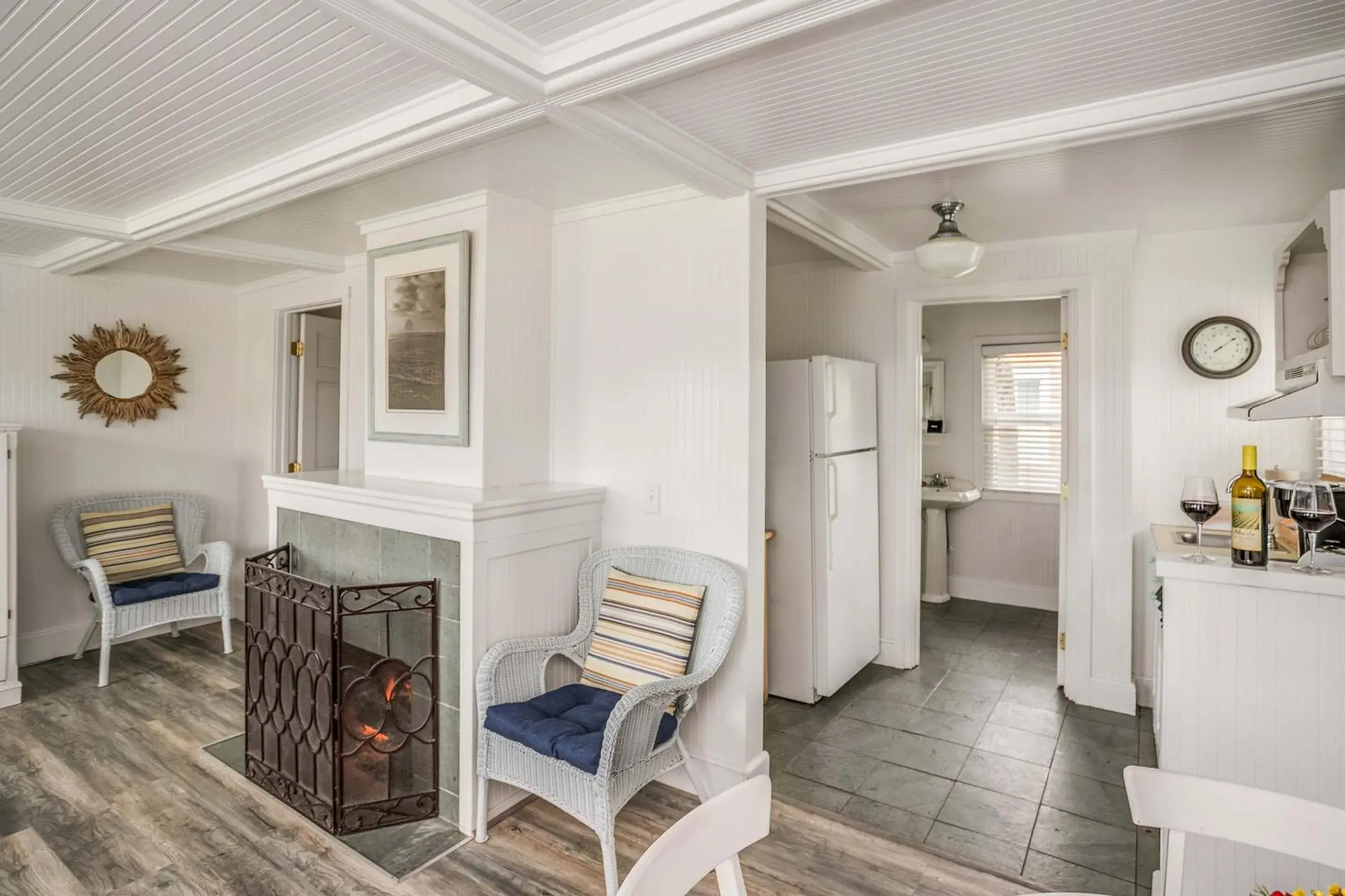 Living room in Cannon Beach Hotel Collection Living room in Cannon Beach Hotel Collection