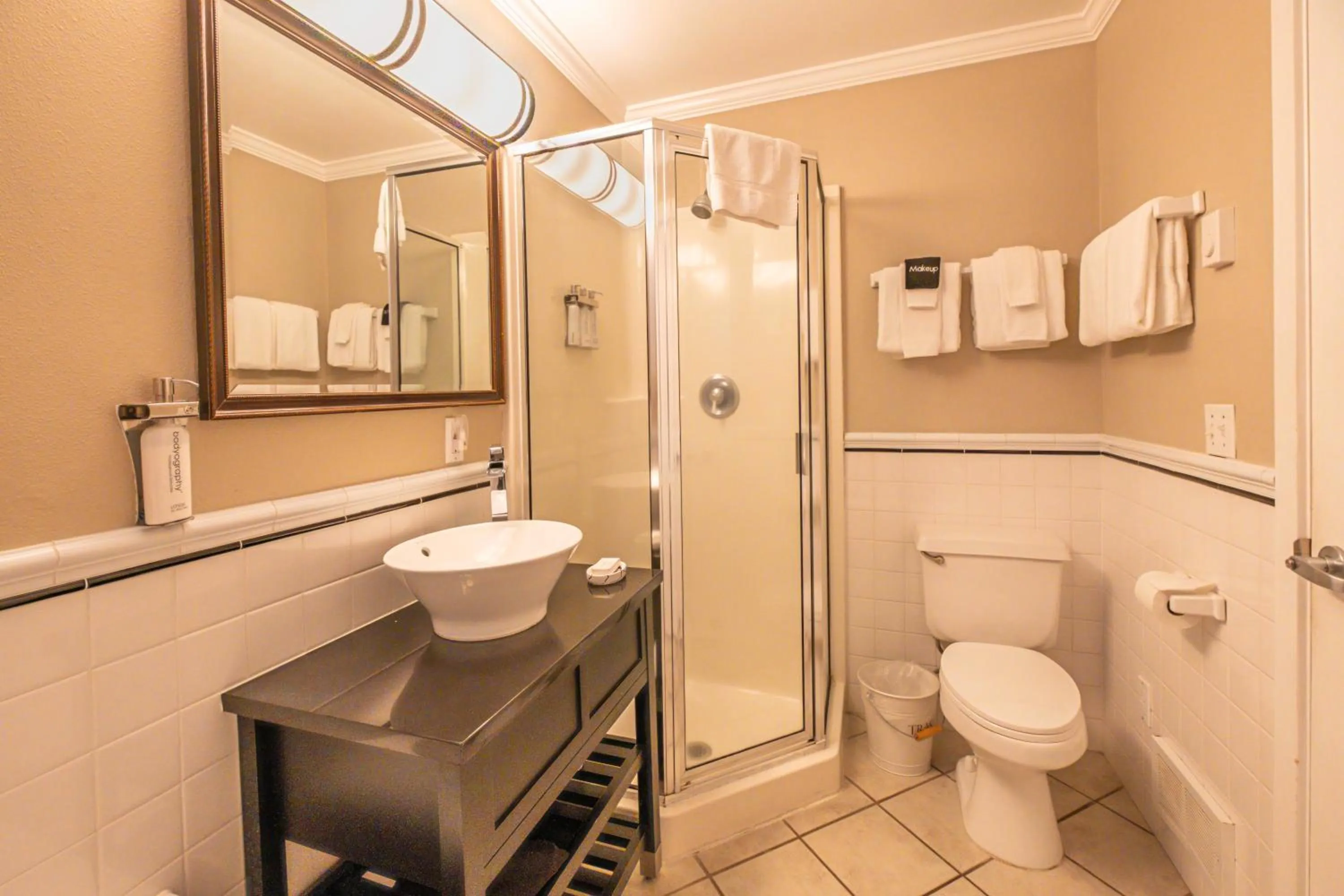 Bathroom in Cannon Beach Hotel Collection