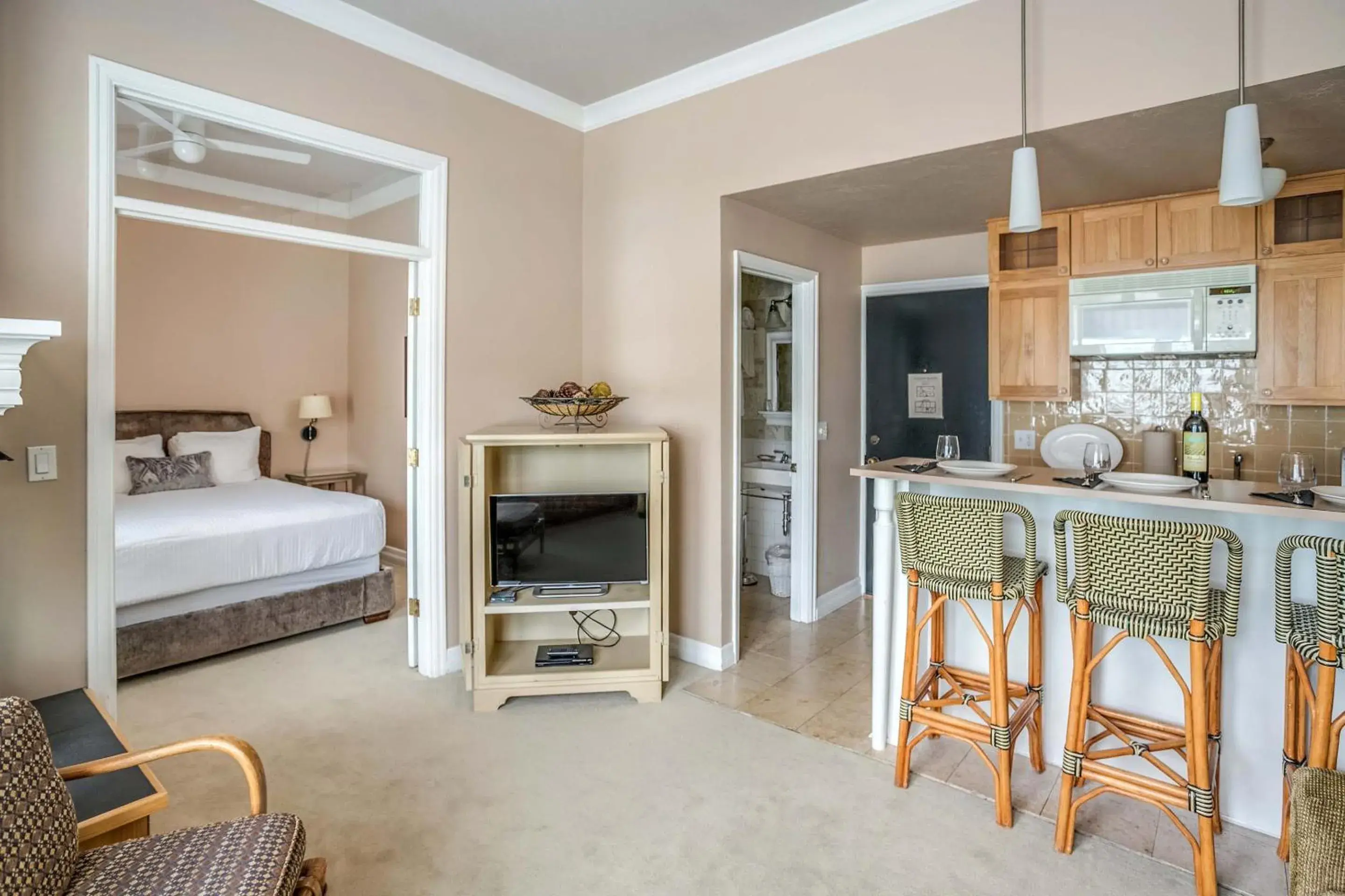 Cannon Beach Hotel - Exclusive Suite (No Pets, No Kids) in Cannon Beach Hotel Collection Cannon Beach Hotel - Exclusive Suite (No Pets, No Kids) in Cannon Beach Hotel Collection