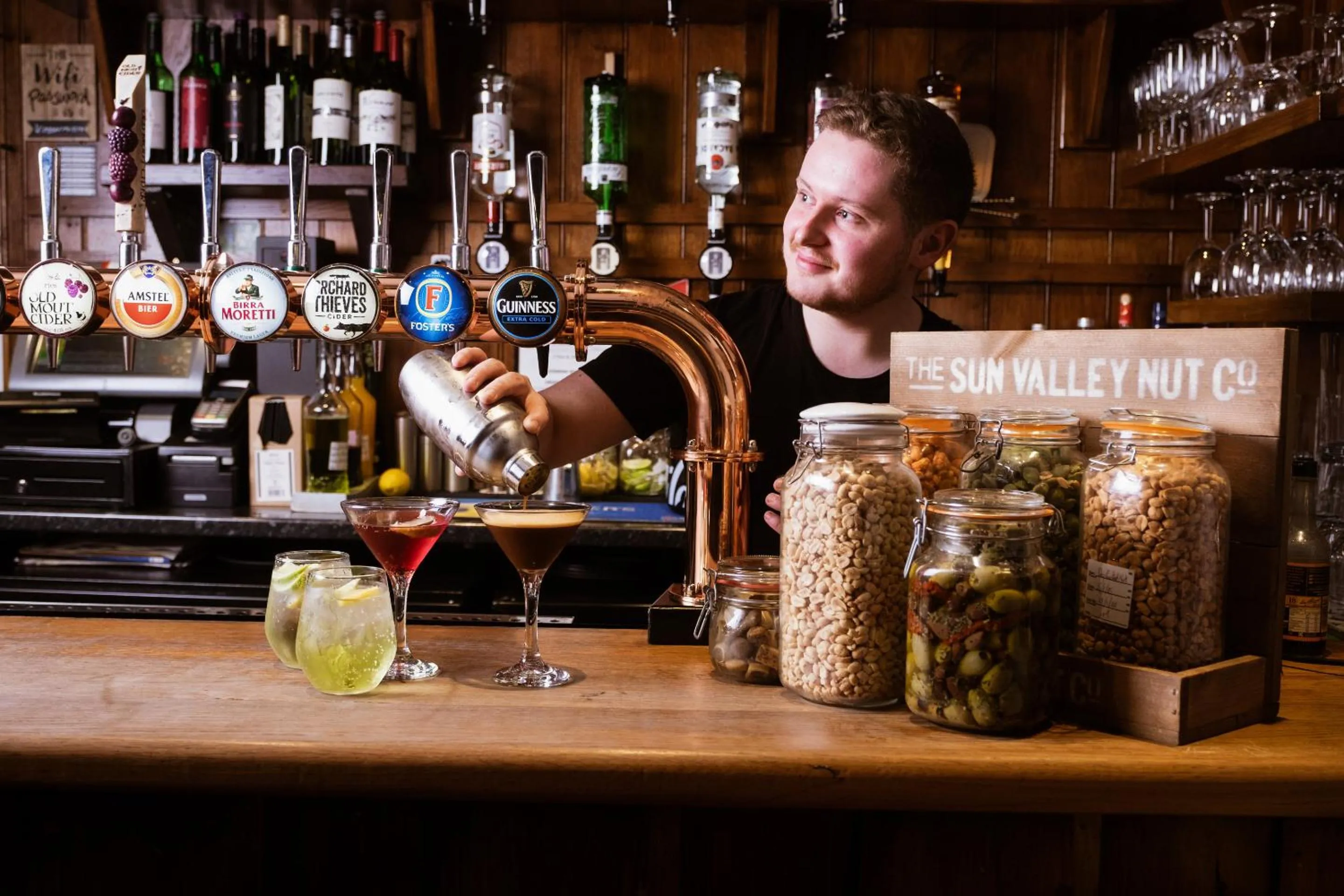 Lounge or bar in Kings Arms Hotel