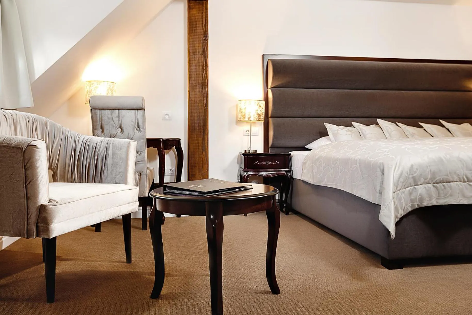 Bedroom, Bed in Hoffmeister Depandance