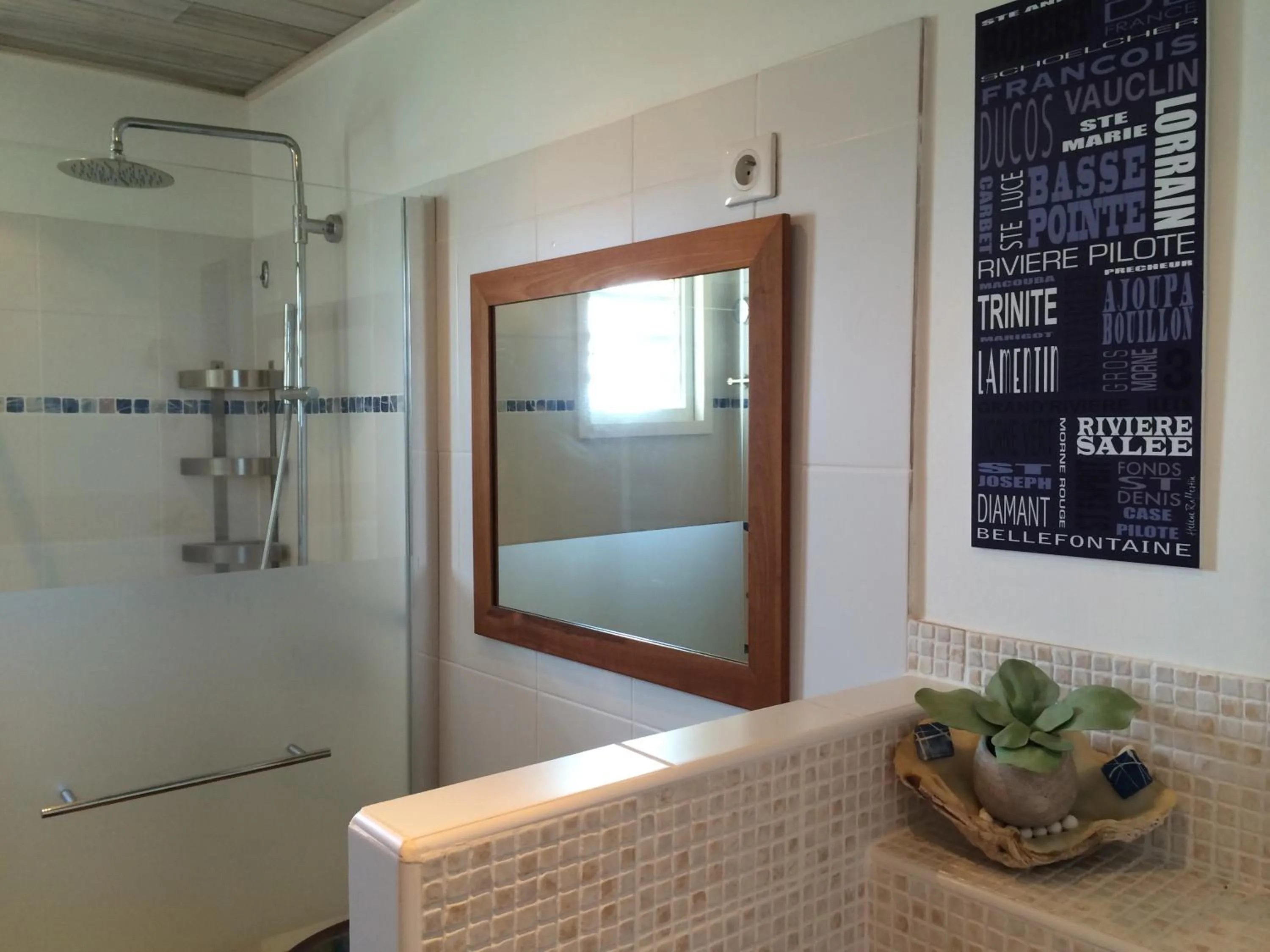 Bathroom in COEUR SUR LA MAIN