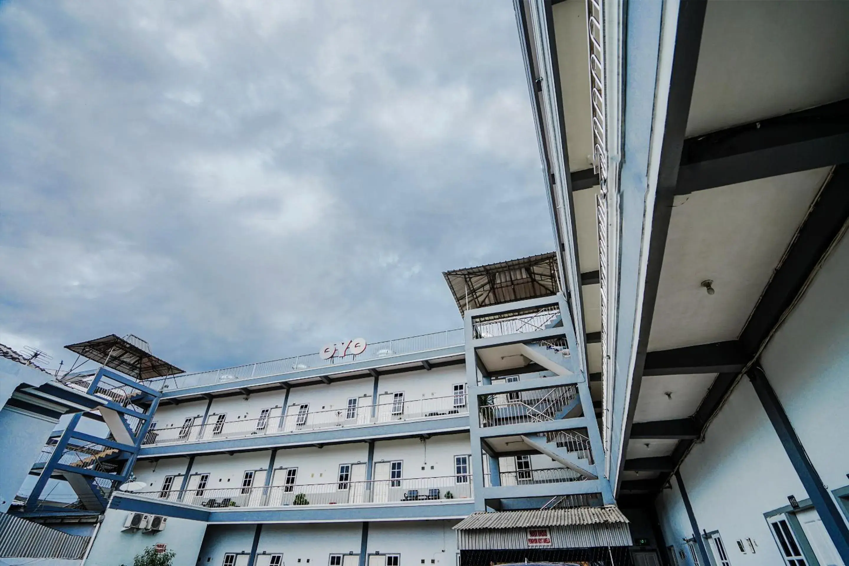 Property building in KoolKost near Palembang Icon Mall 4 Property building in KoolKost near Palembang Icon Mall 4