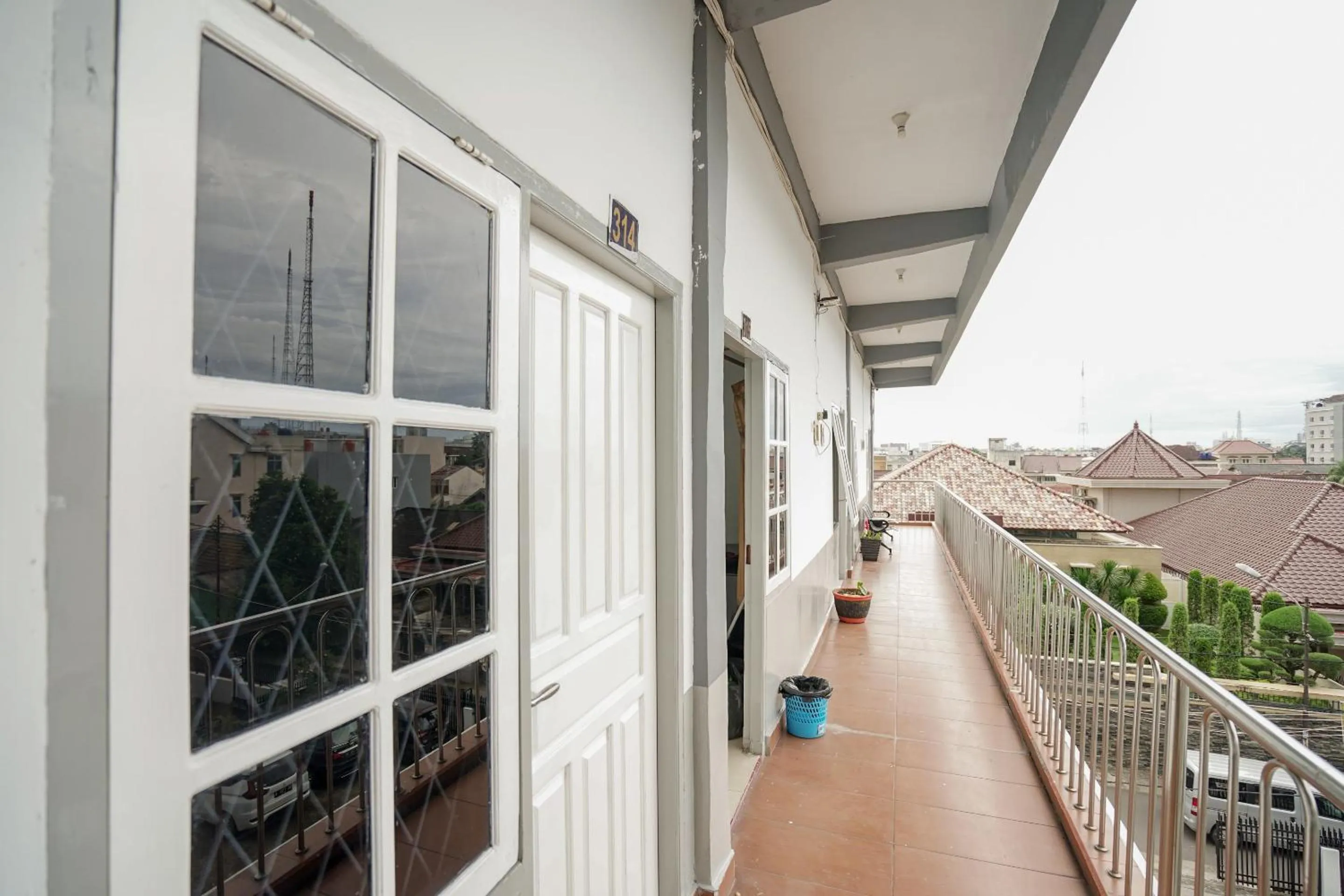 Balcony/Terrace in KoolKost near Palembang Icon Mall 4