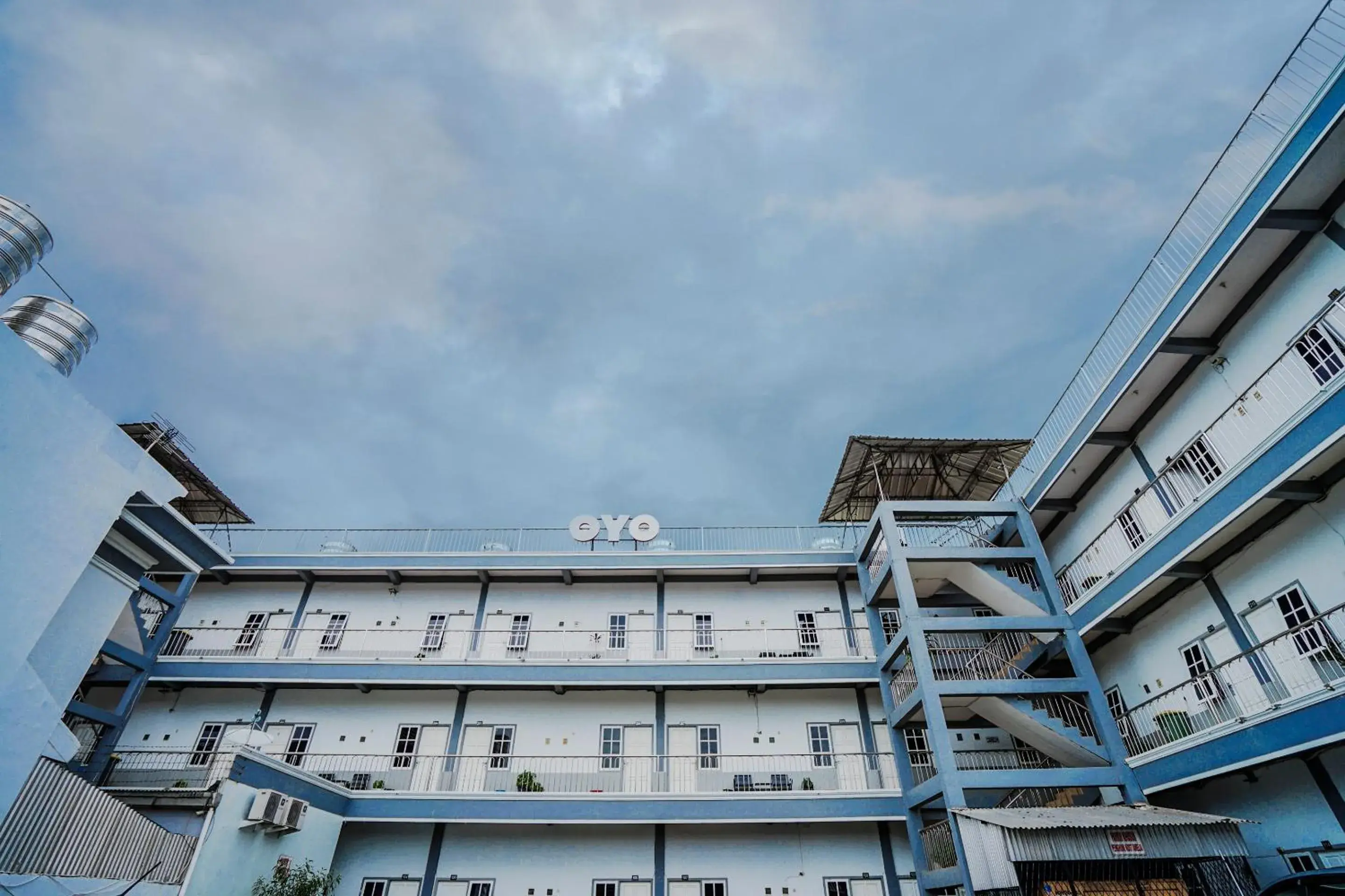 Facade/entrance in KoolKost near Palembang Icon Mall 4 Facade/entrance in KoolKost near Palembang Icon Mall 4