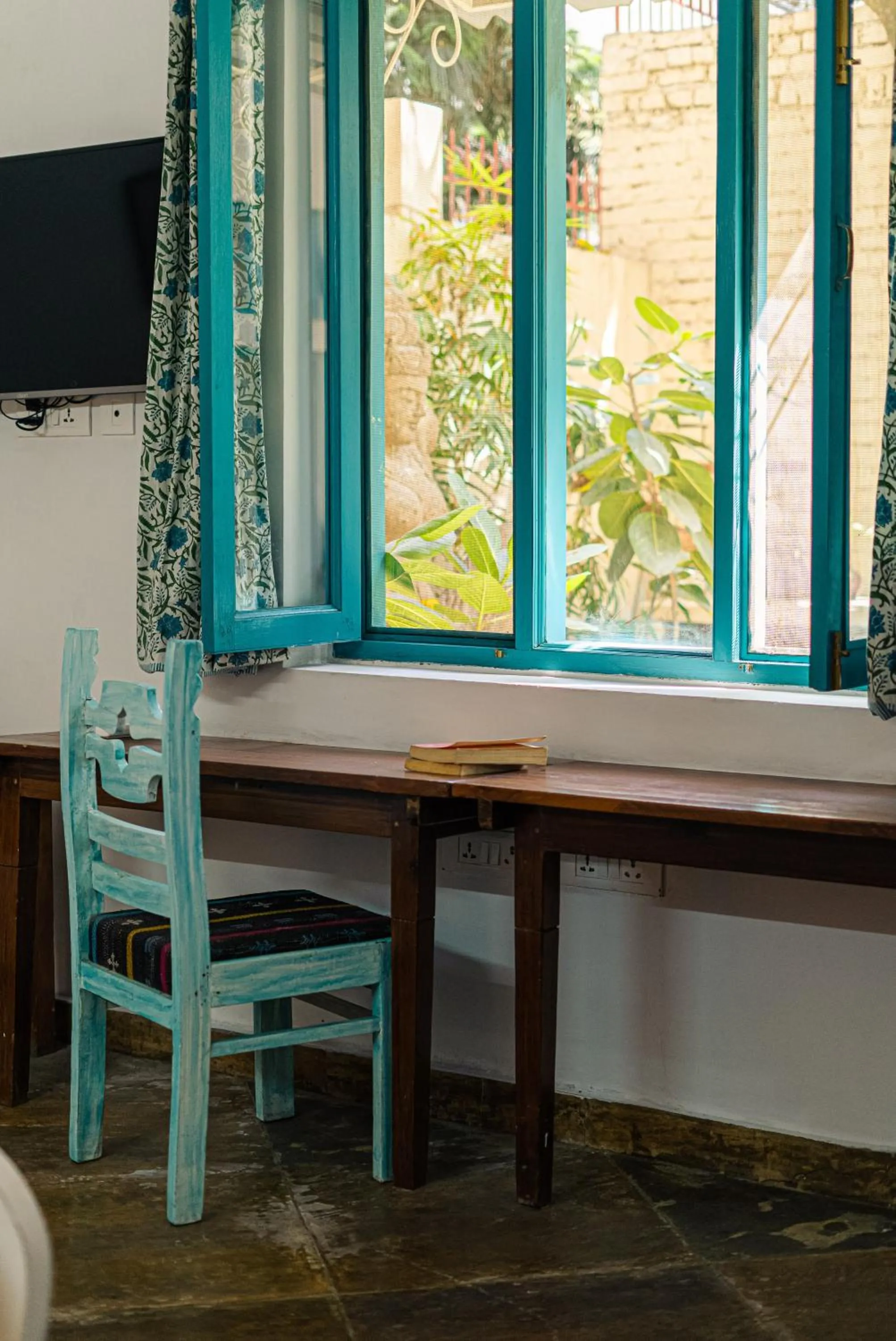 Mango Tree Courtyard Dehradun