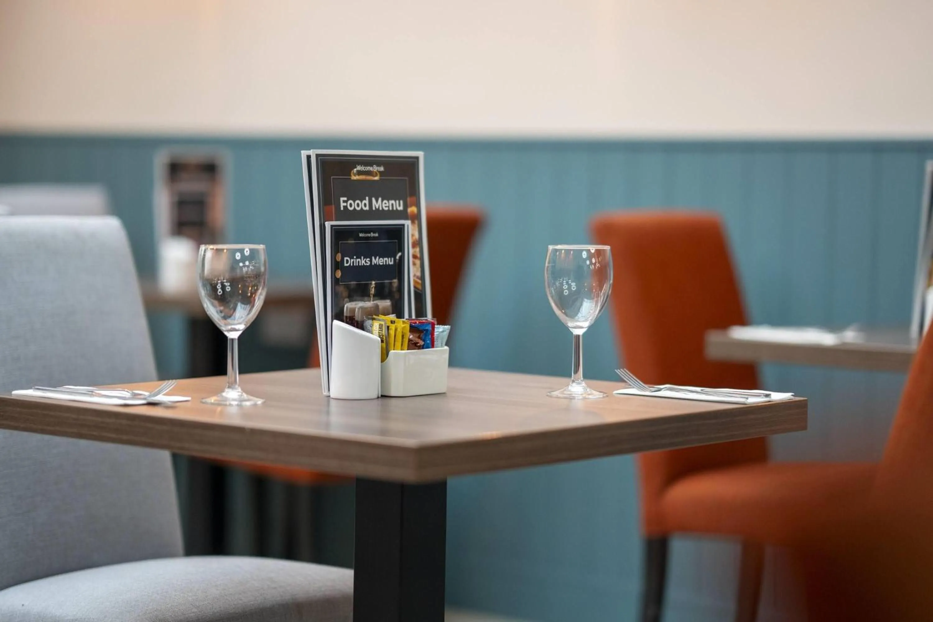 Restaurant/places to eat in Ramada London Stansted Airport