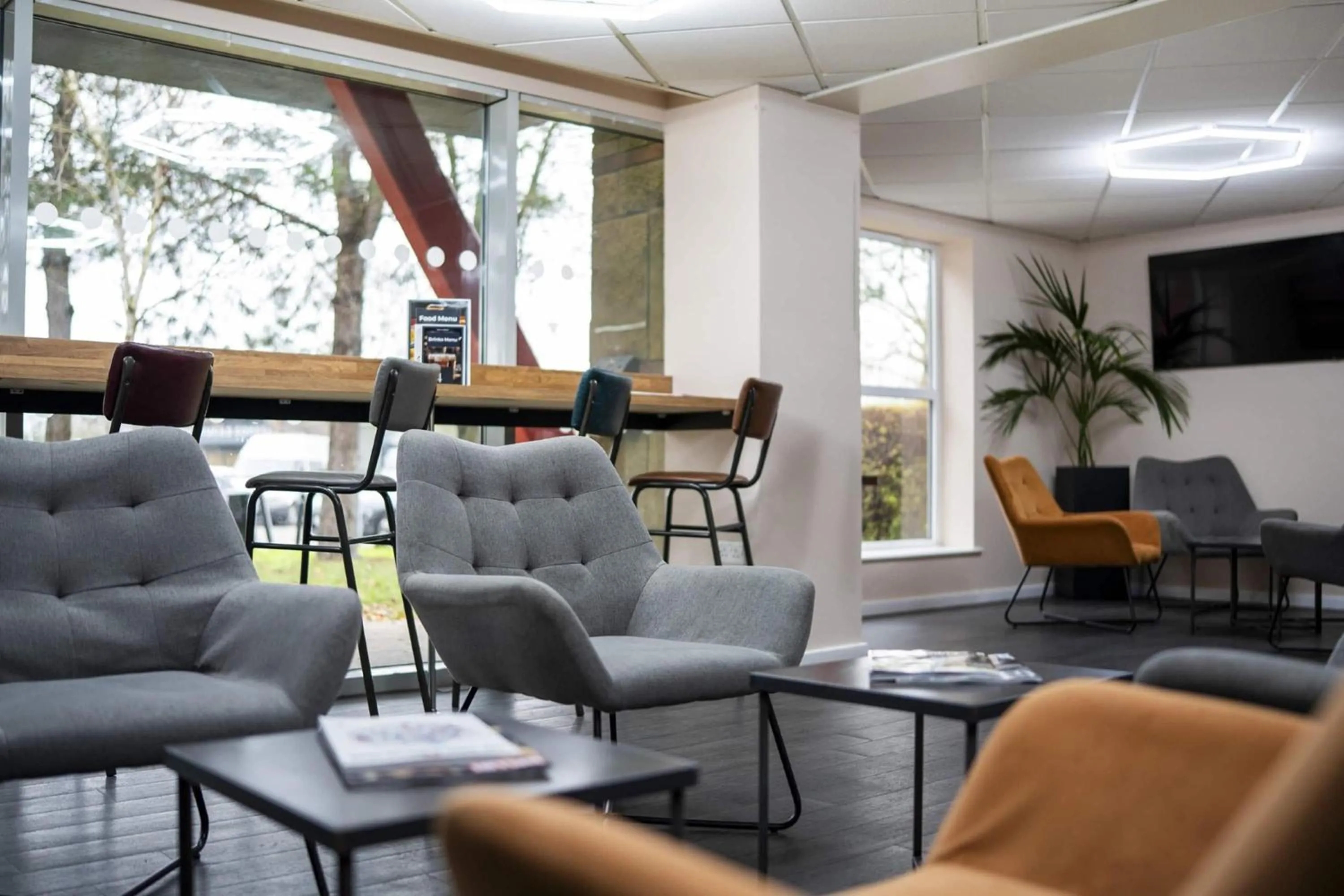 Lobby or reception in Ramada London Stansted Airport