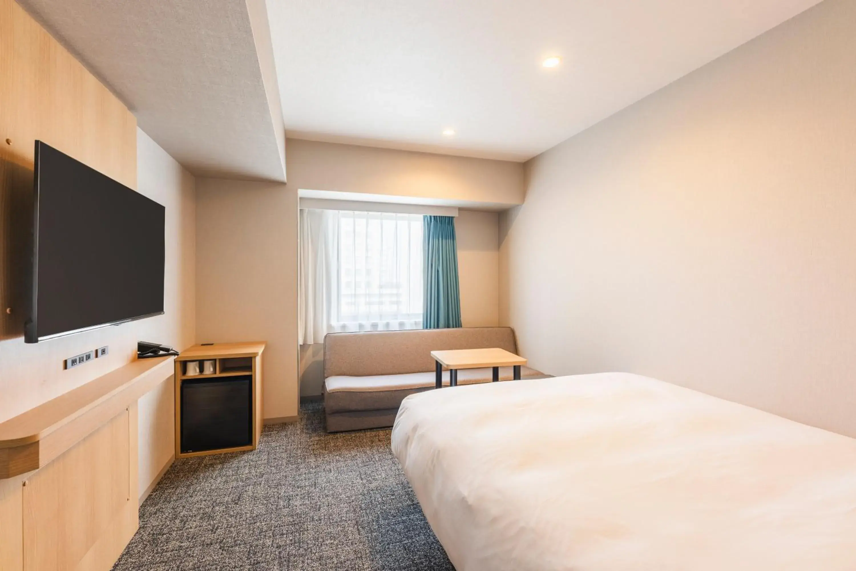 Photo of the whole room, Bed in Sotetsu Fresa Inn Yokohama Sakuragi-cho - Renovated in June 20th 2025 Photo of the whole room, Bed in Sotetsu Fresa Inn Yokohama Sakuragi-cho - Renovated in June 20th 2025