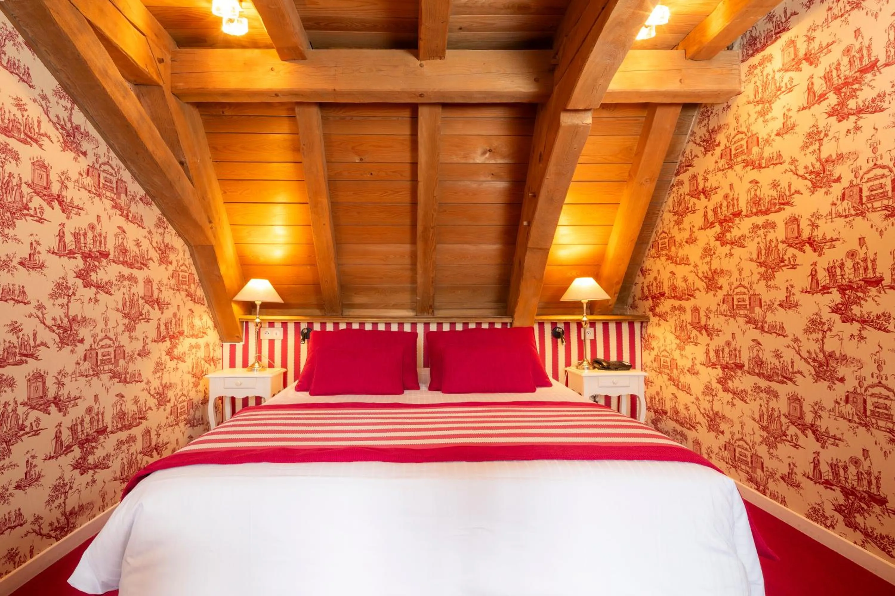 Bed in Hôtel Restaurant Relais De La Poste - Strasbourg Nord