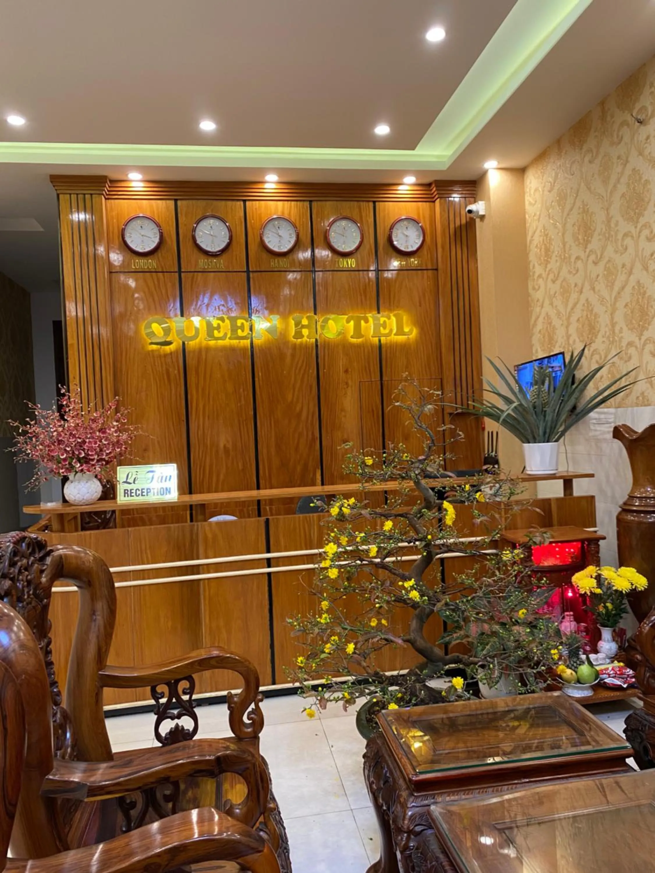 Property building in Queen Hotel