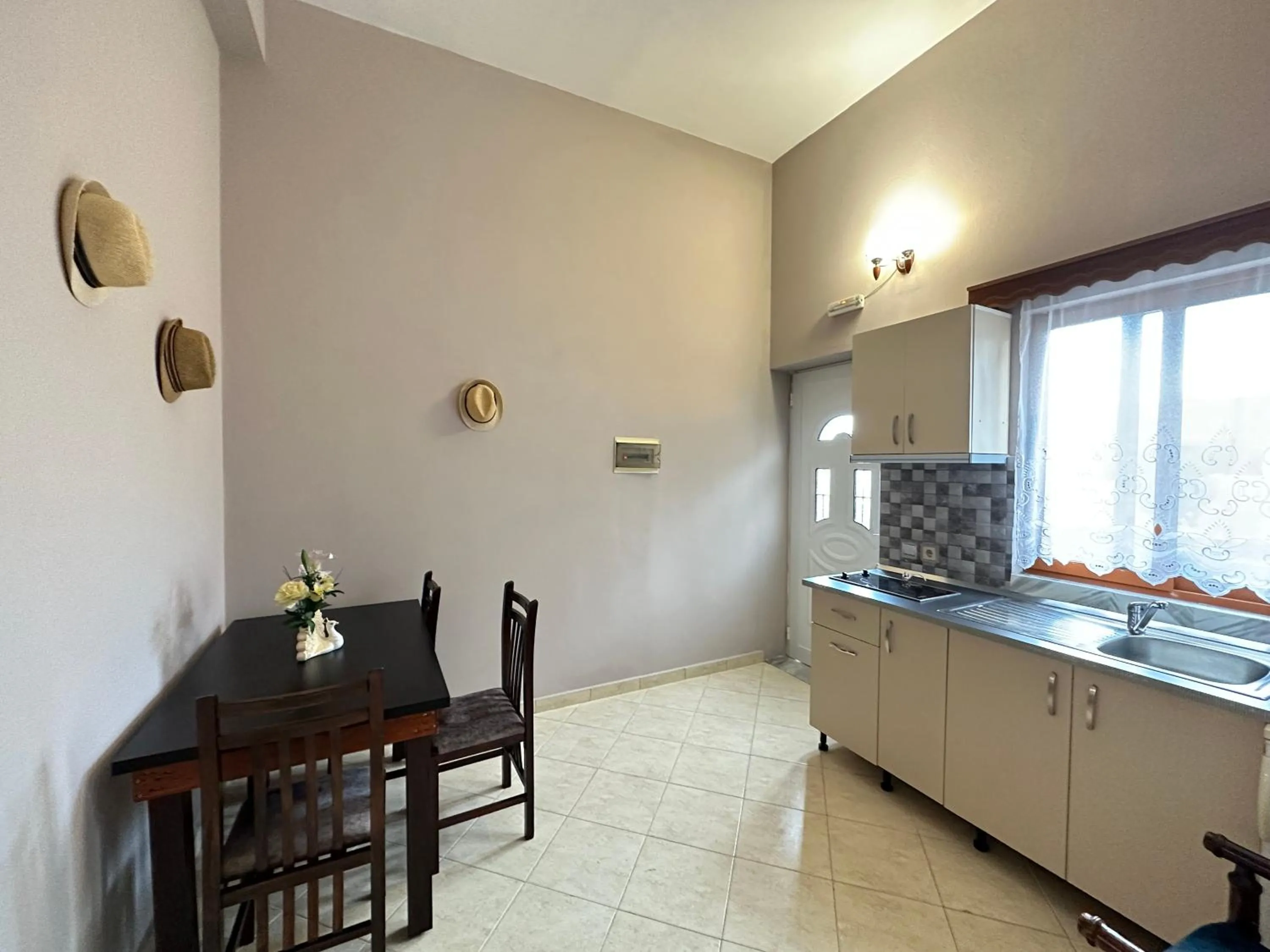 Kitchen or kitchenette in Anel Suites