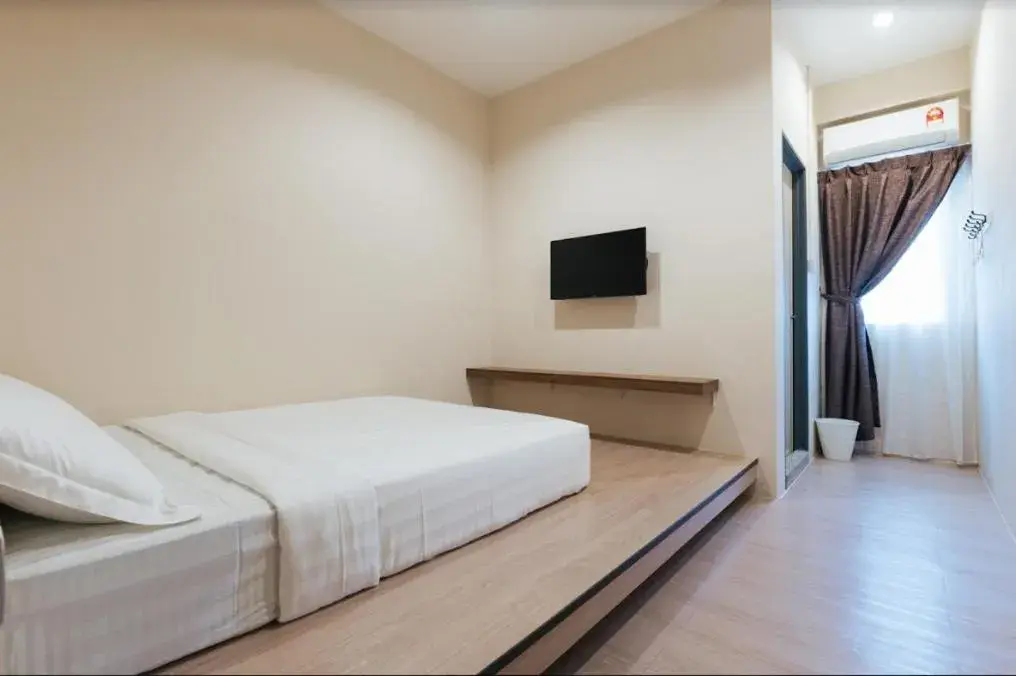 TV and multimedia, Bed in A° HOTEL Semporna TV and multimedia, Bed in A° HOTEL Semporna