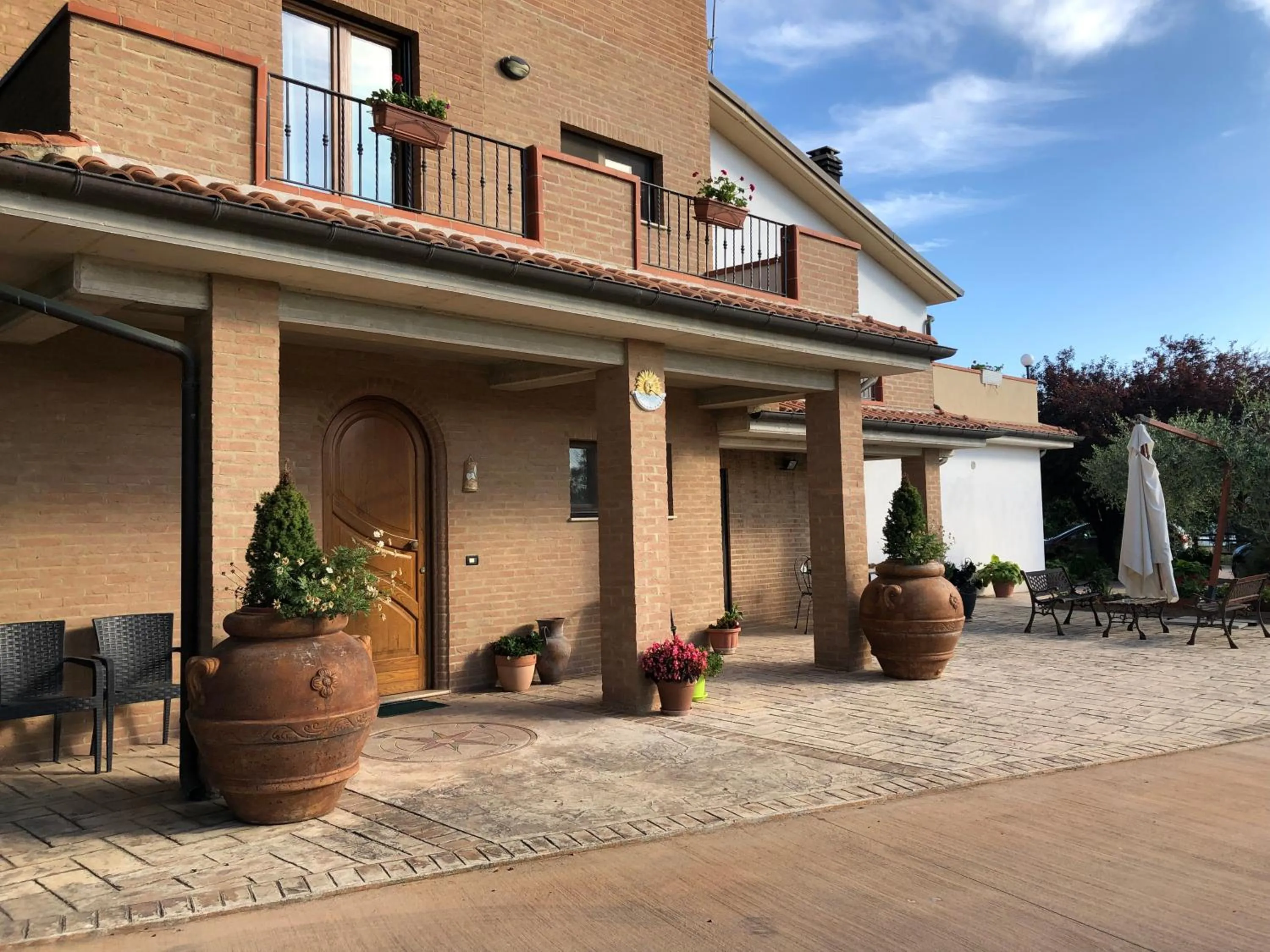 Facade/entrance in B&b Villa Eden