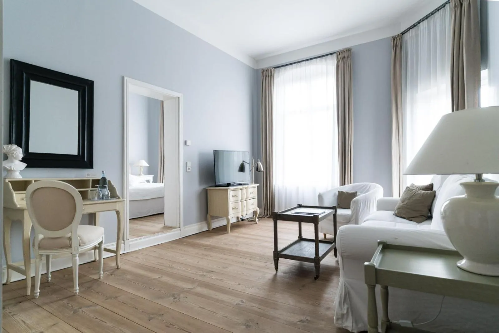 Photo of the whole room, Bed in Hotel Schloss Gamehl