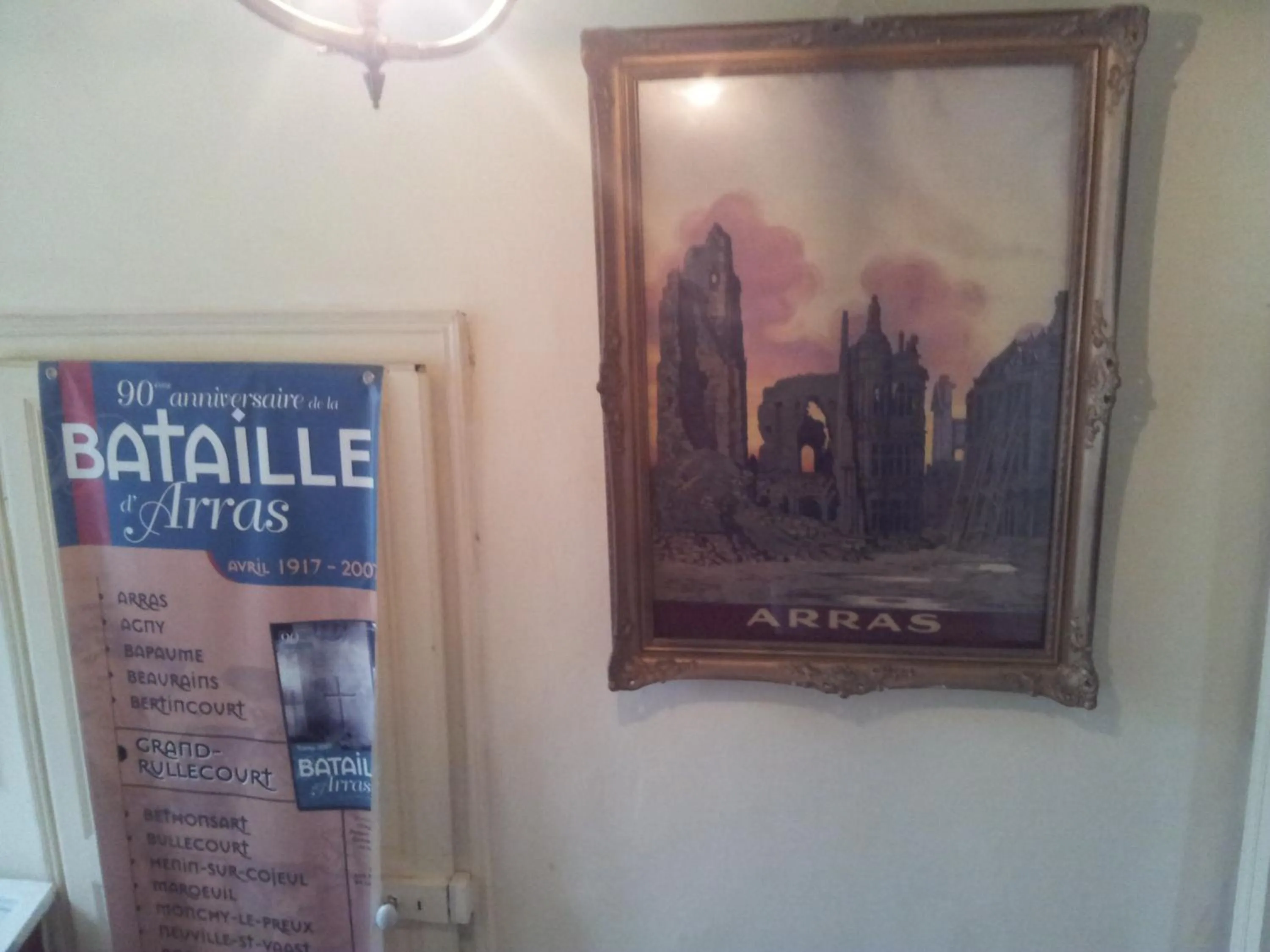 Decorative detail in Chambres d'hôtes & Gîtes du Château de Grand Rullecourt