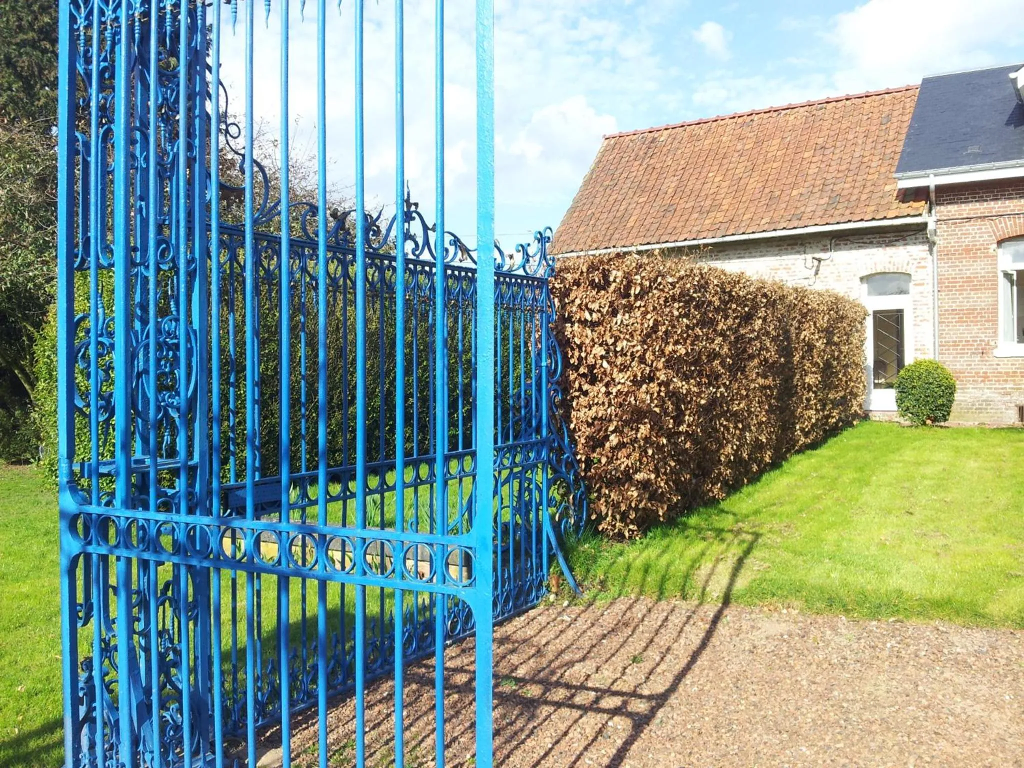 Property building in Chambres d'hôtes & Gîtes du Château de Grand Rullecourt