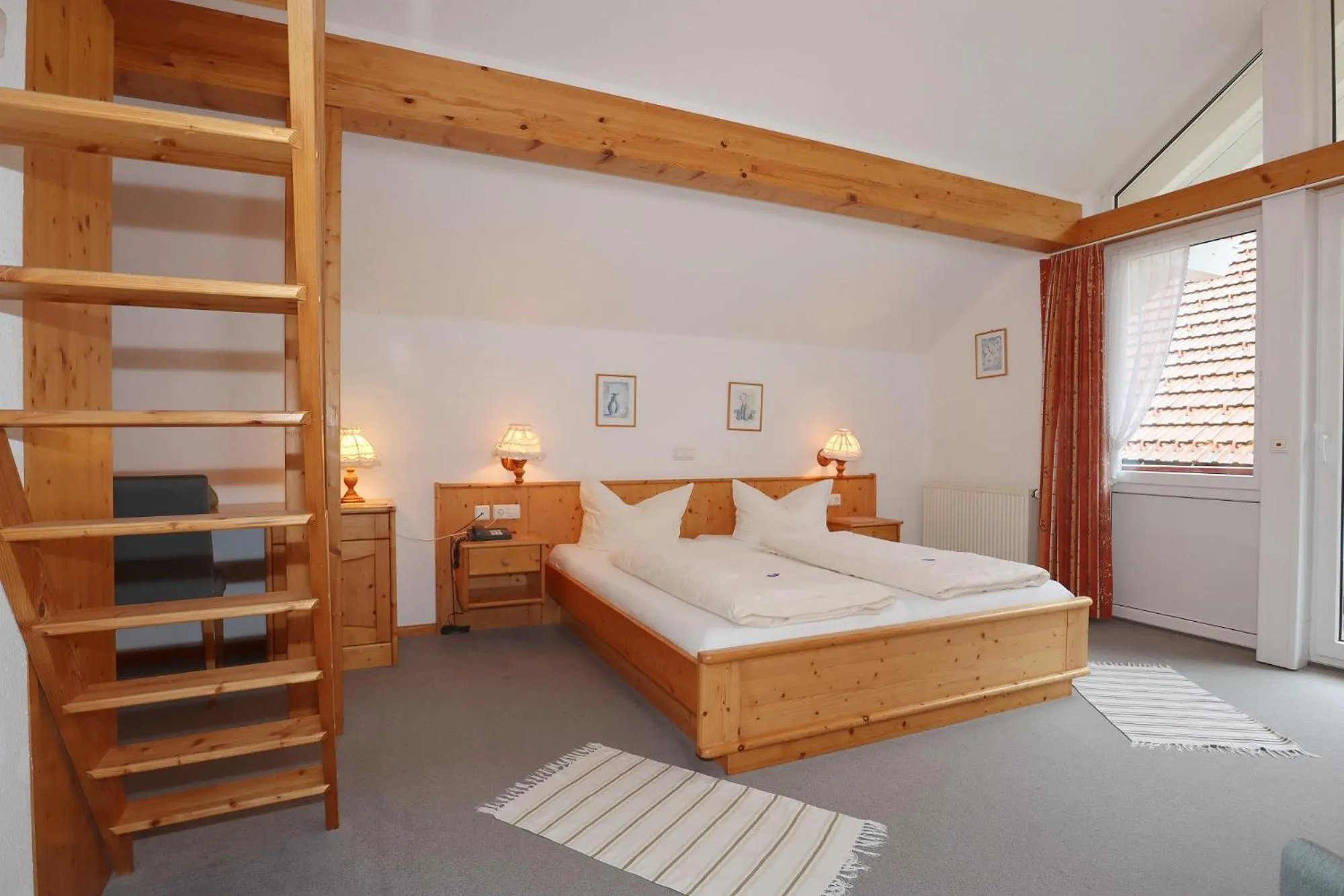 Bedroom, Bed in Landgasthaus Kurz Hotel & Restaurant am Feldberg - Schwarzwald