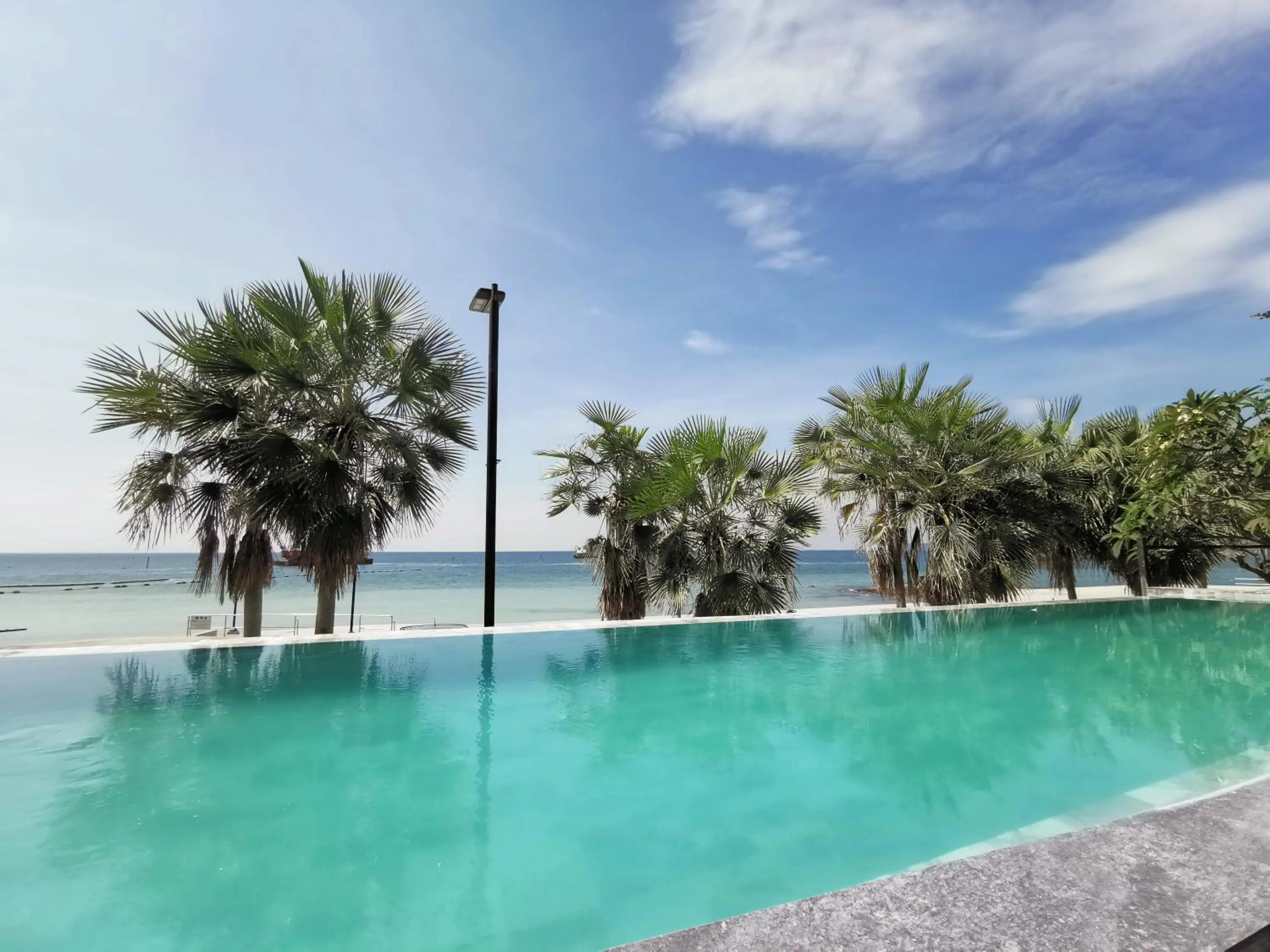 Sea view in Dojo pool villa