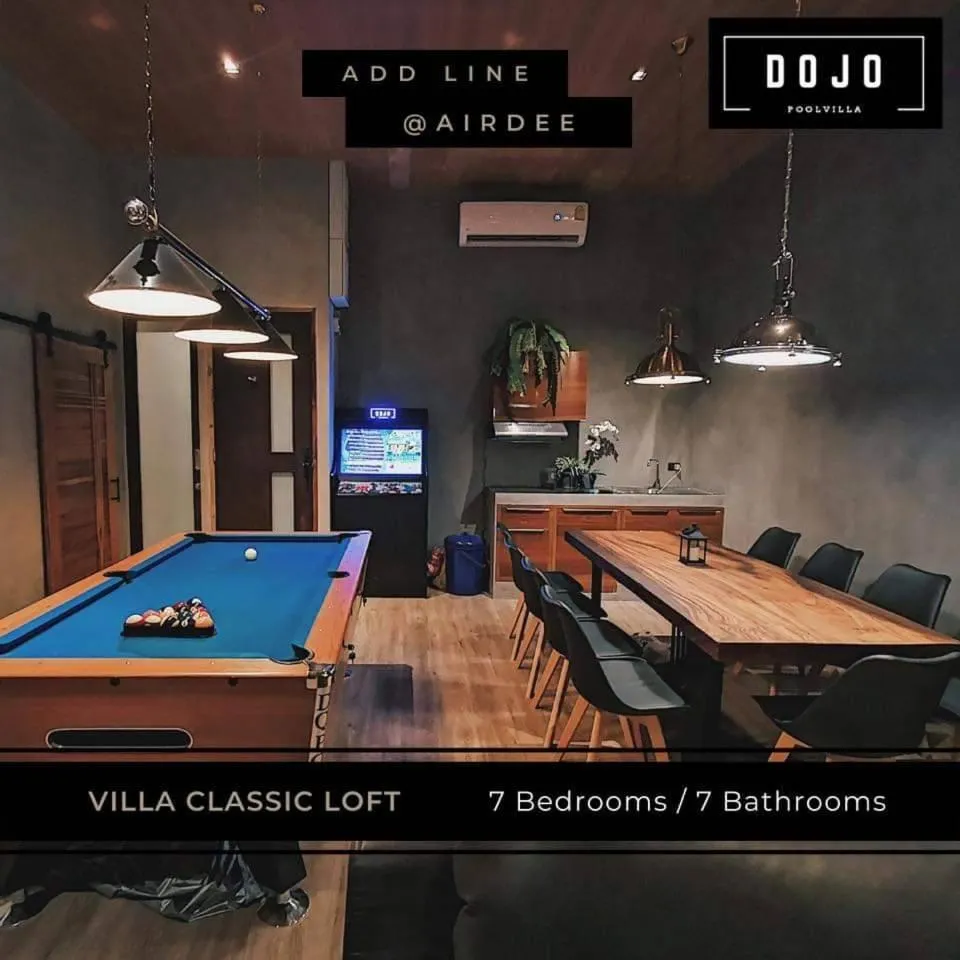 Billiard in Dojo pool villa