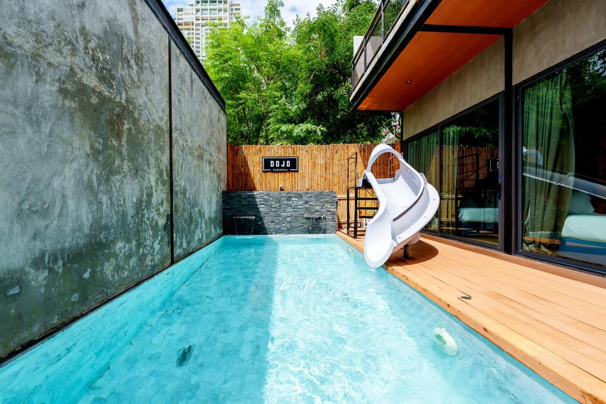 Swimming pool in Dojo pool villa