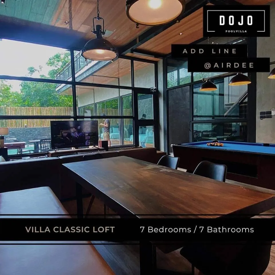 Billiard in Dojo pool villa
