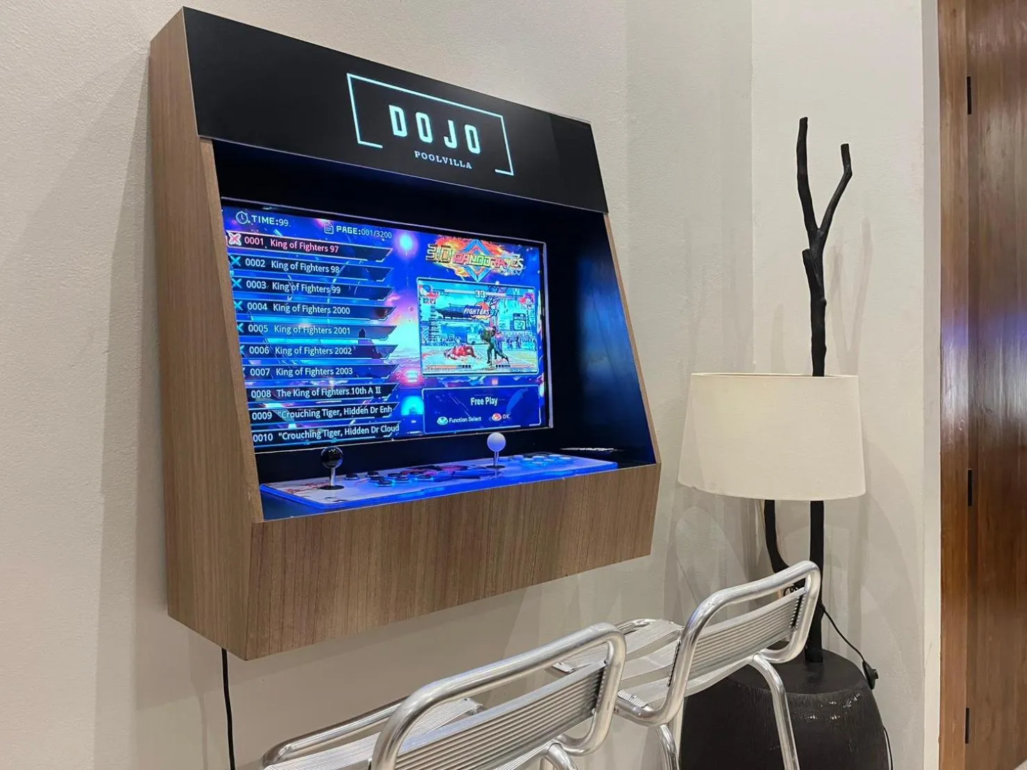 TV and multimedia in Dojo pool villa