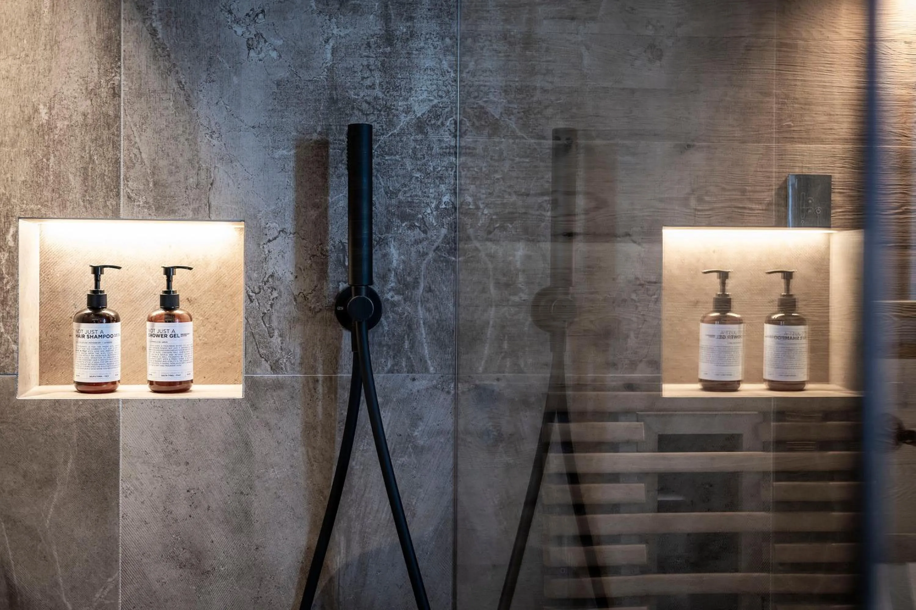 Shower in Hotel Ansitz Steinbock