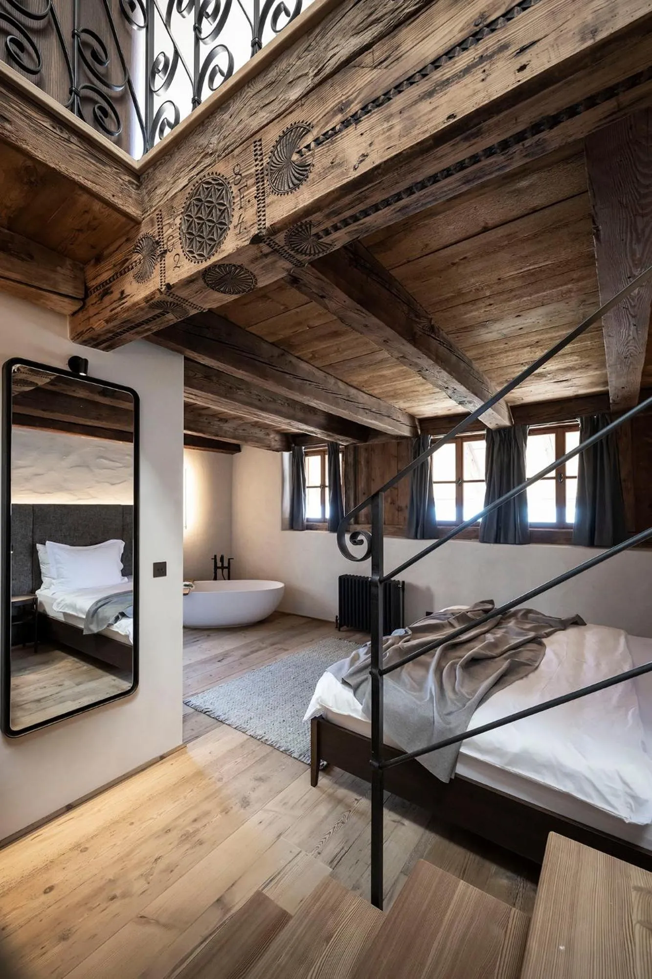 Photo of the whole room, Bed in Hotel Ansitz Steinbock