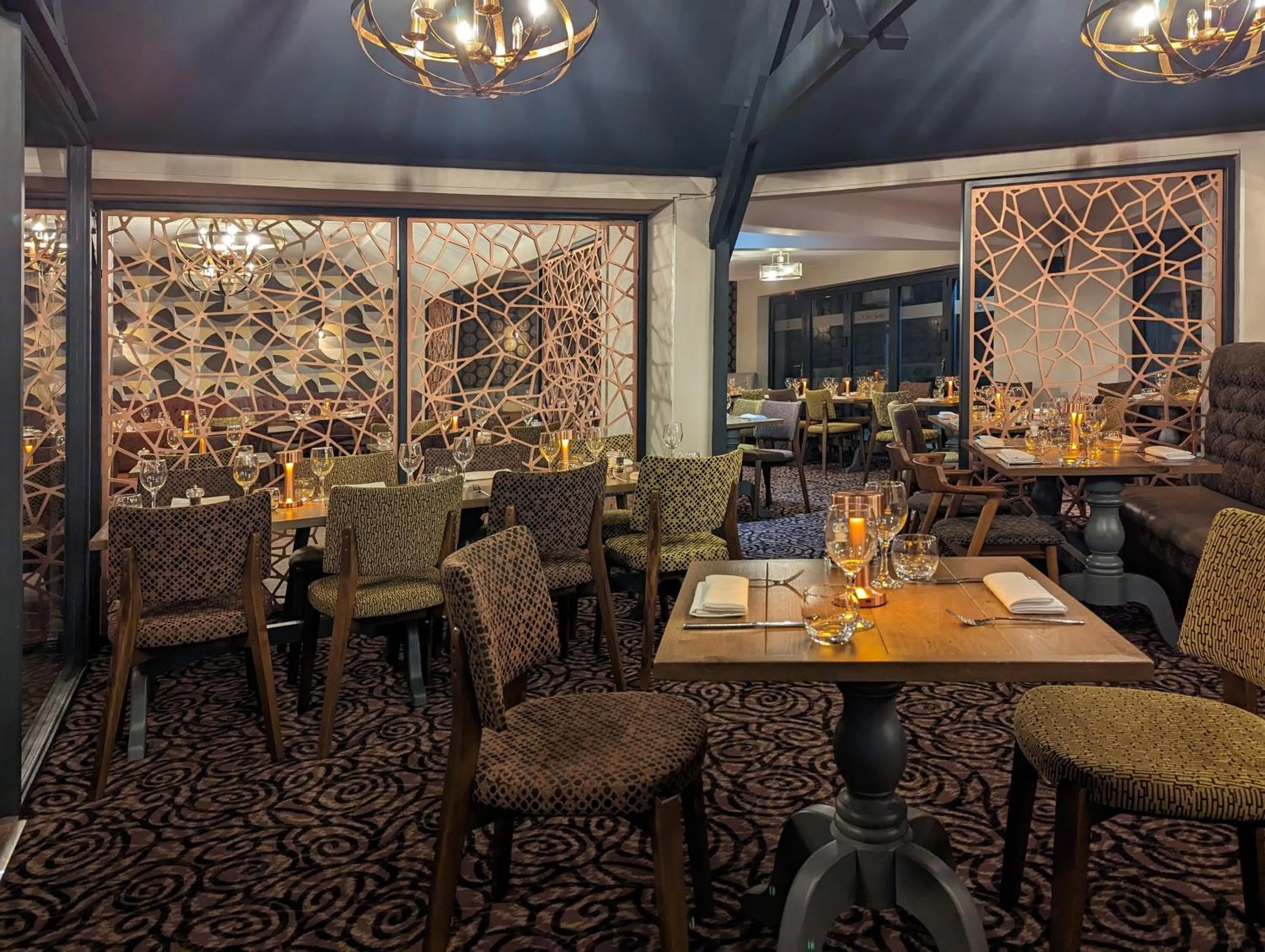 Restaurant/places to eat in The White Swan