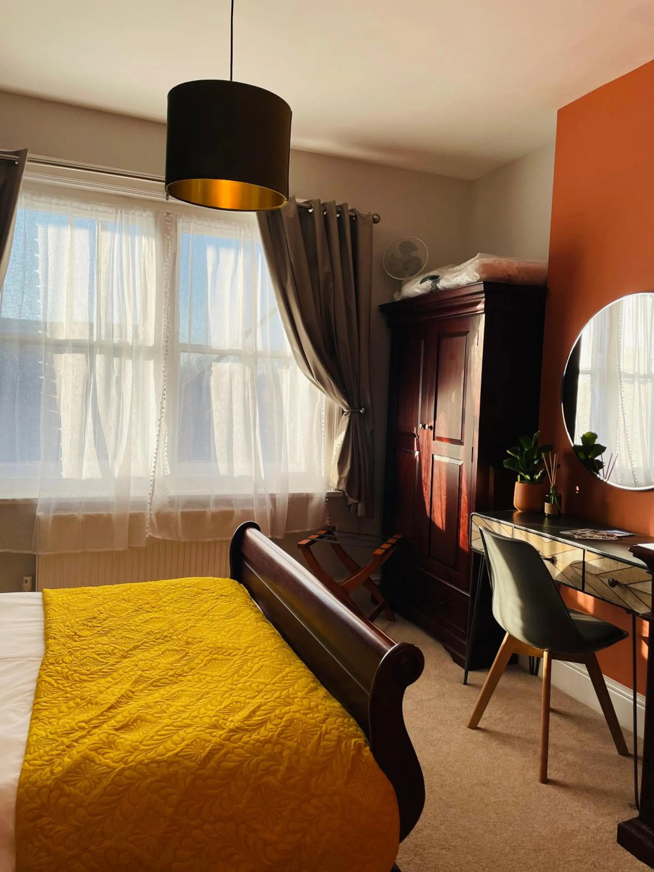 Bed in Rooms At The Rosebery