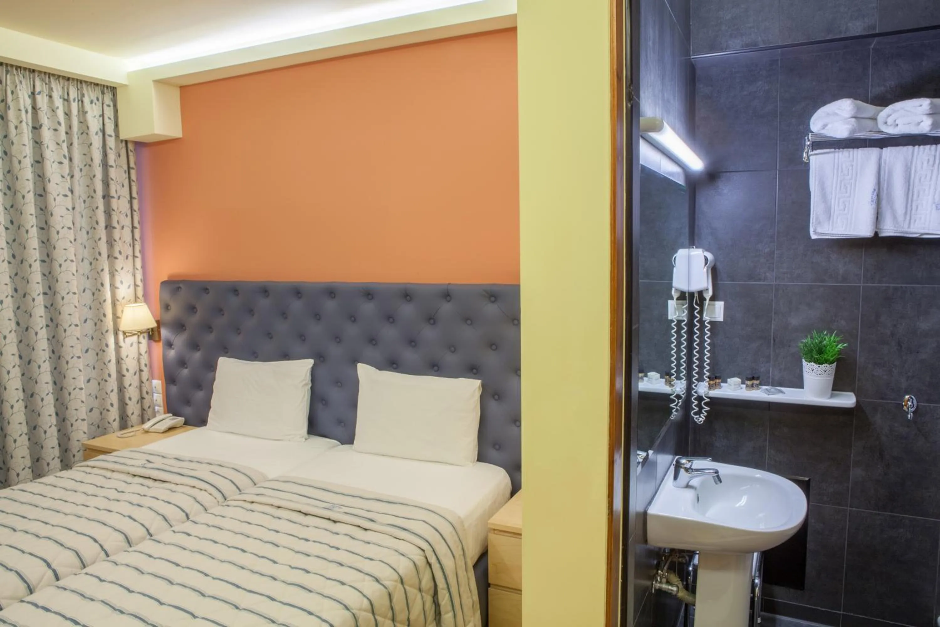 Photo of the whole room in Pitsakis Hotel