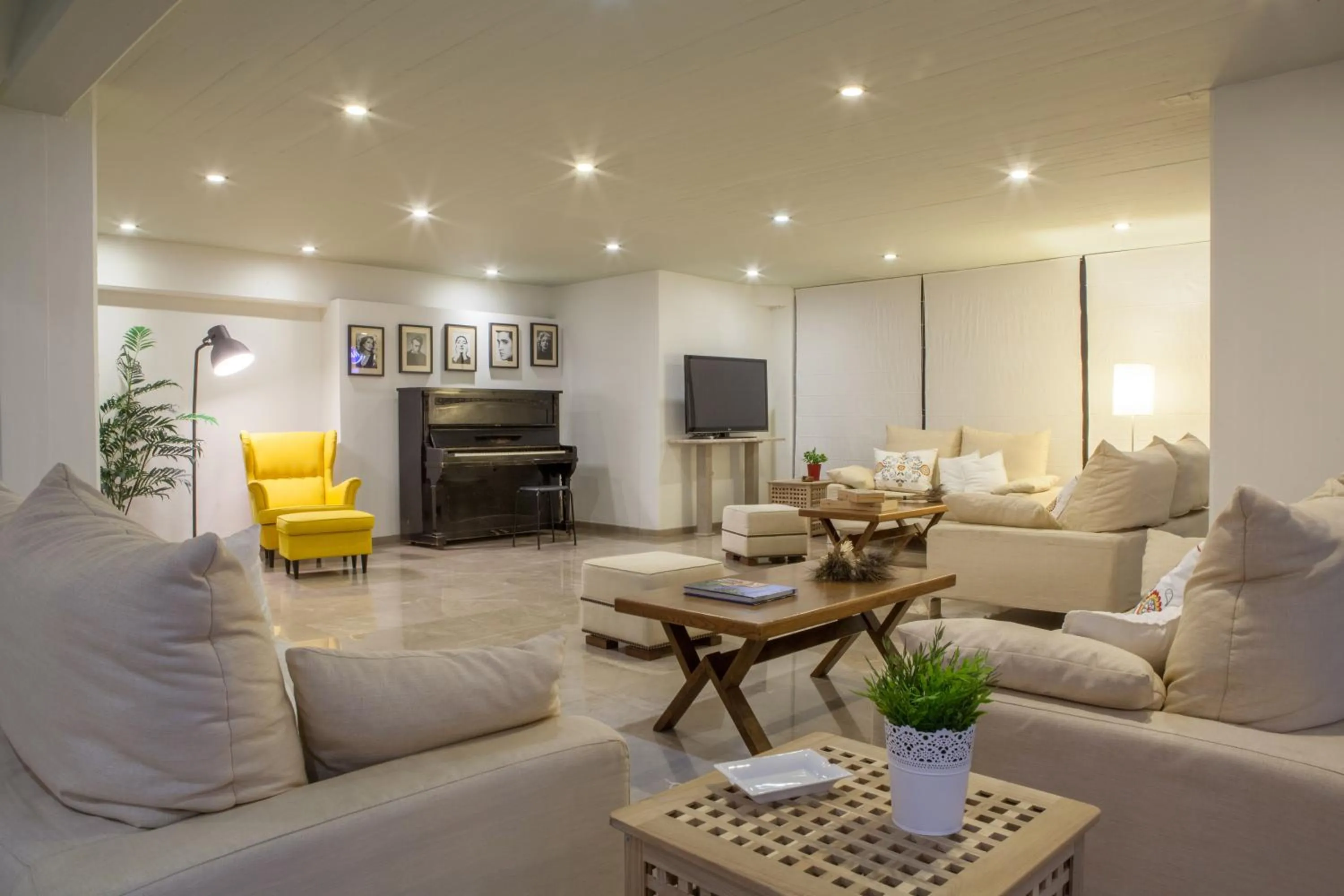 Lobby or reception in Pitsakis Hotel