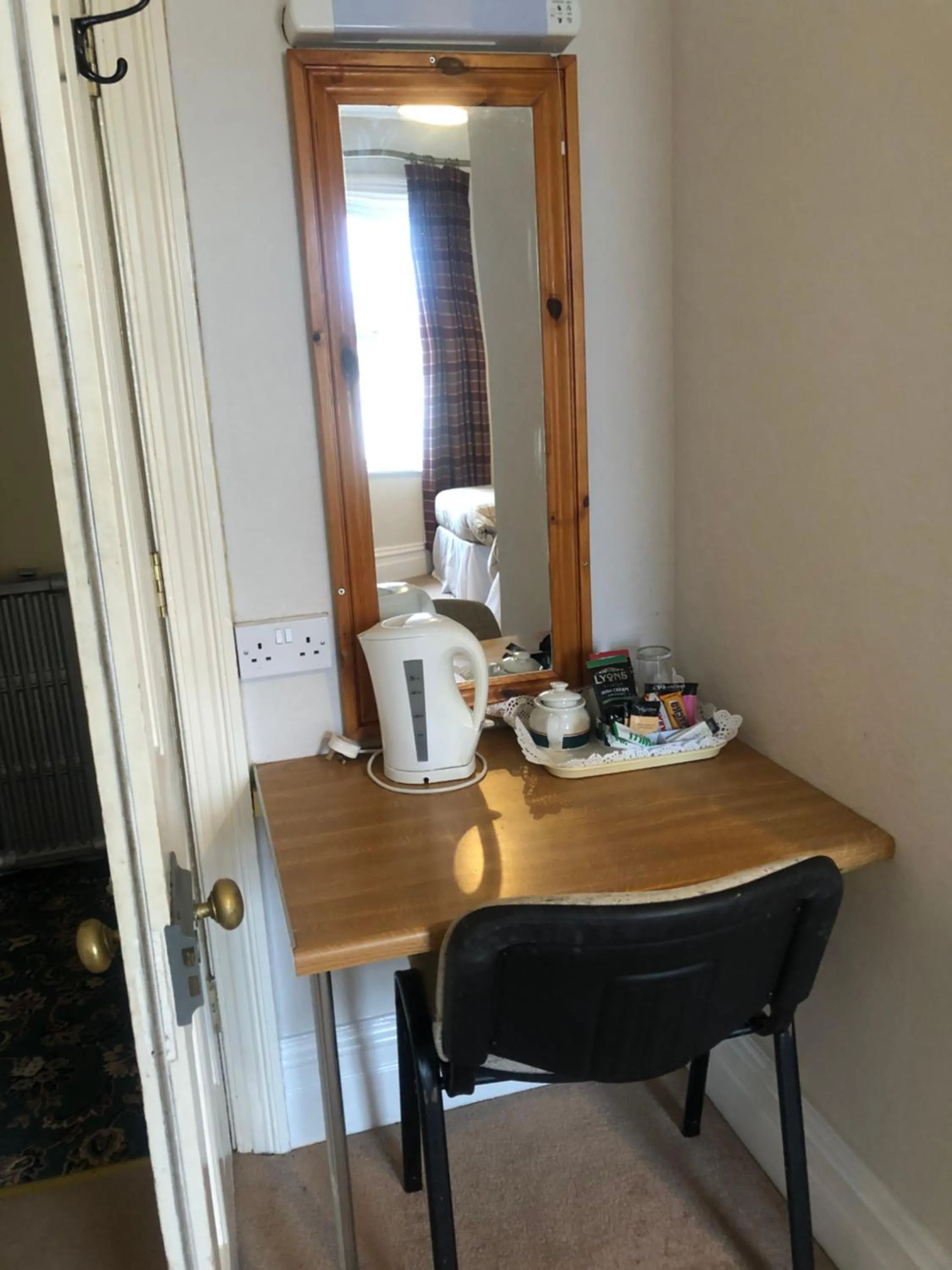 Coffee/tea facilities in Highland Moors