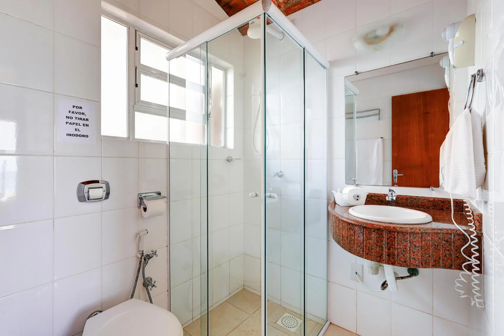 Toilet in Village Paraíso