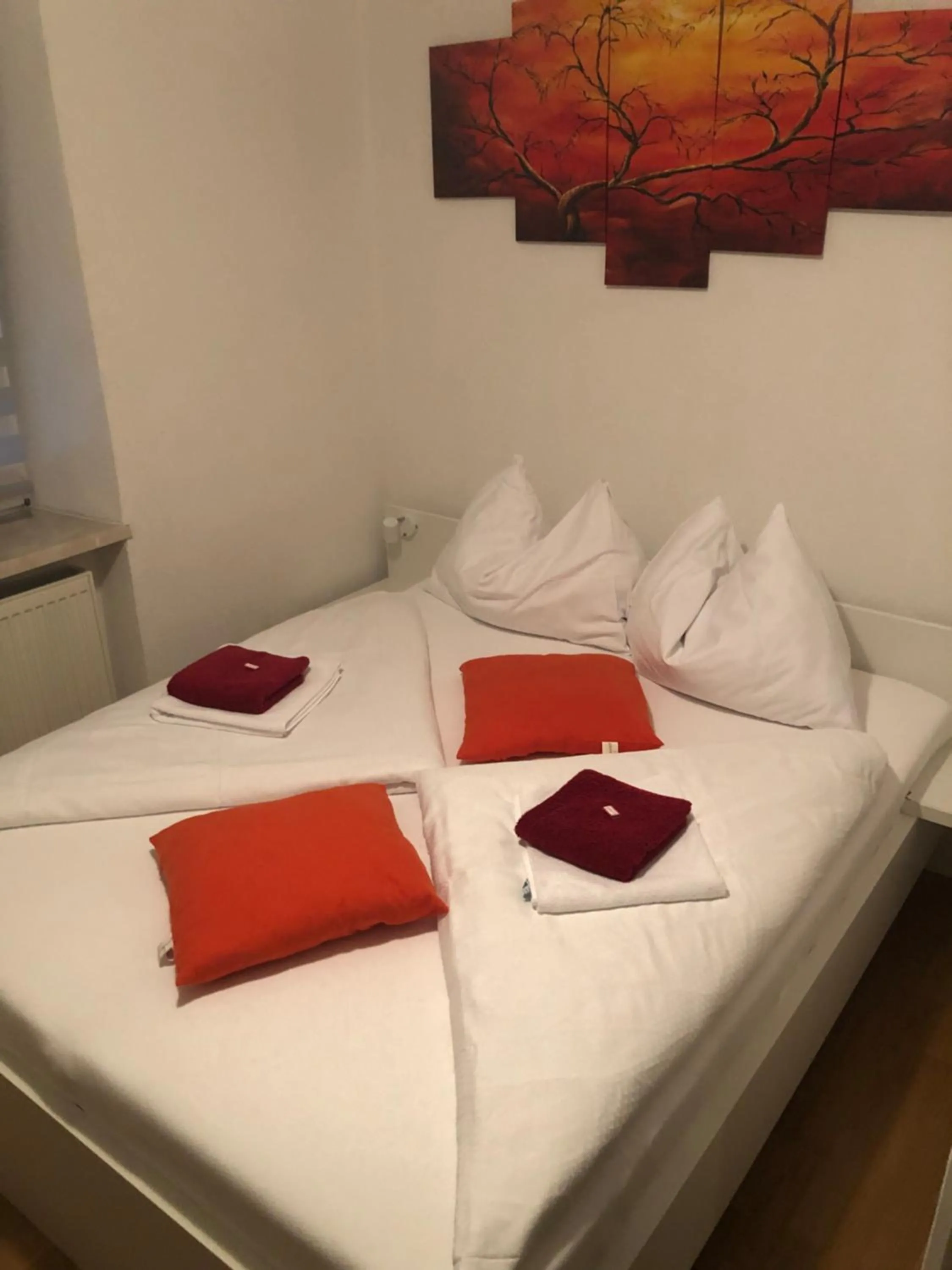 Bed in Center Rooms Villach
