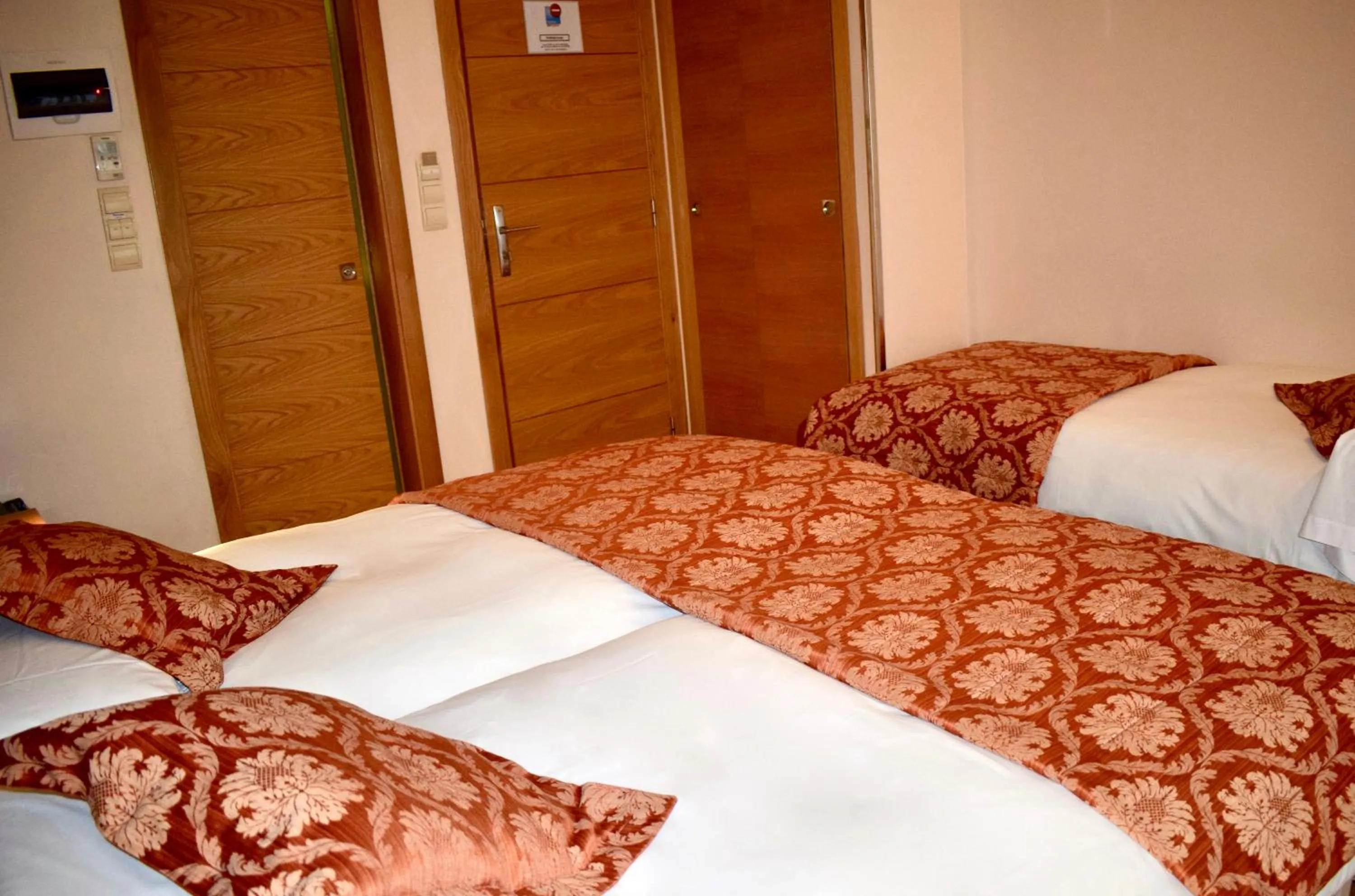 Bed in Mapoula PR Boutique