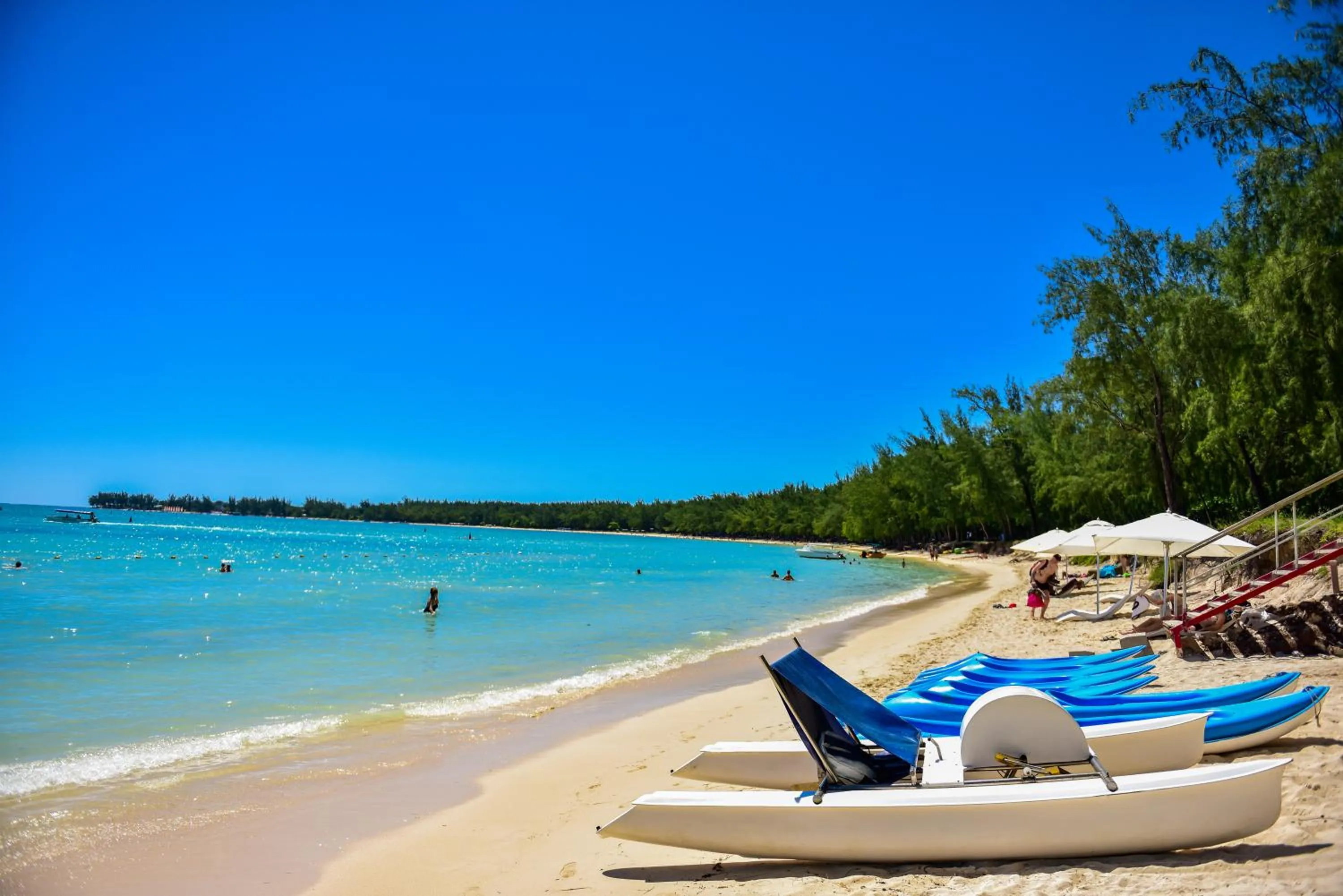 Beach in Tarisa Resort & Spa