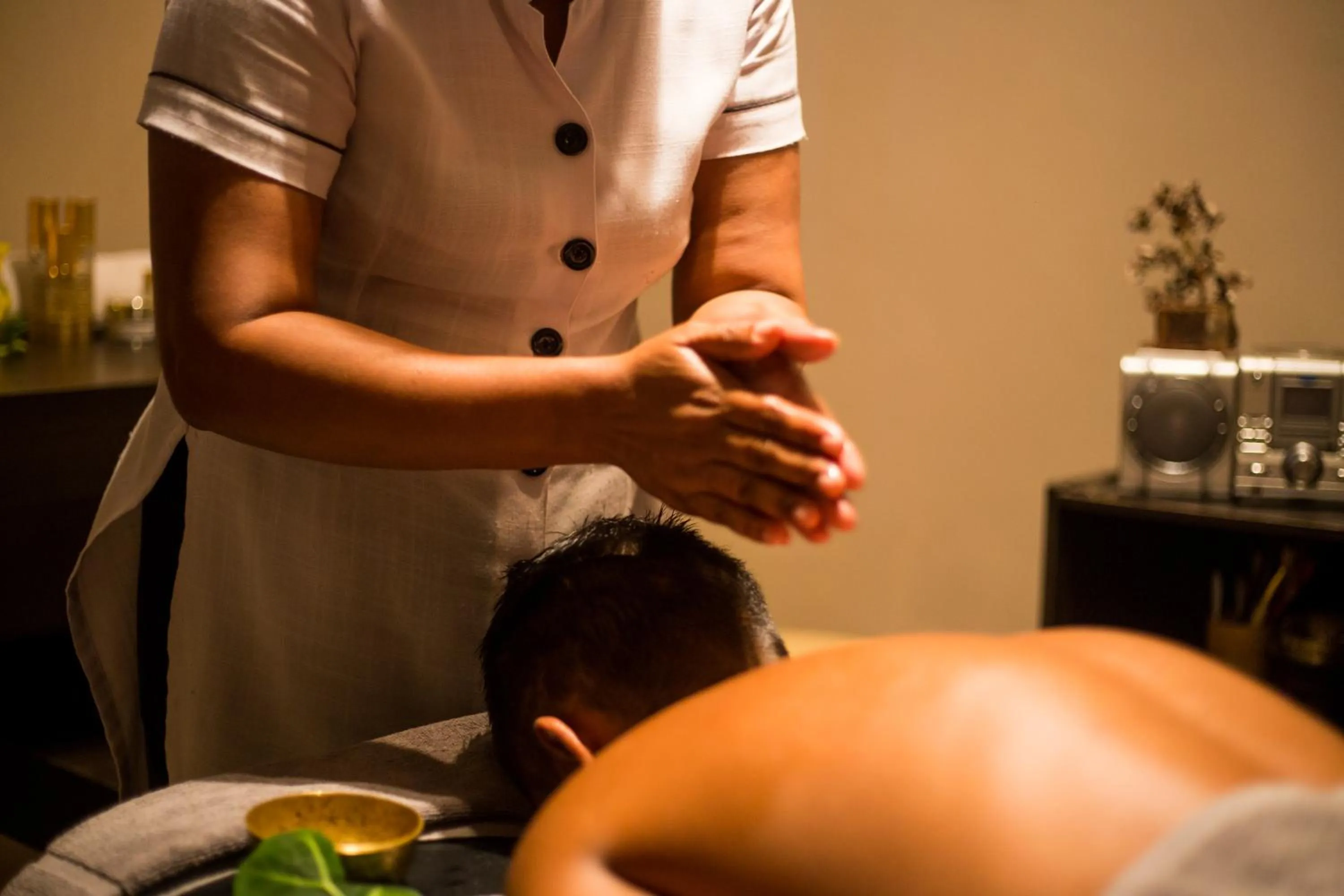 Massage in Tarisa Resort & Spa