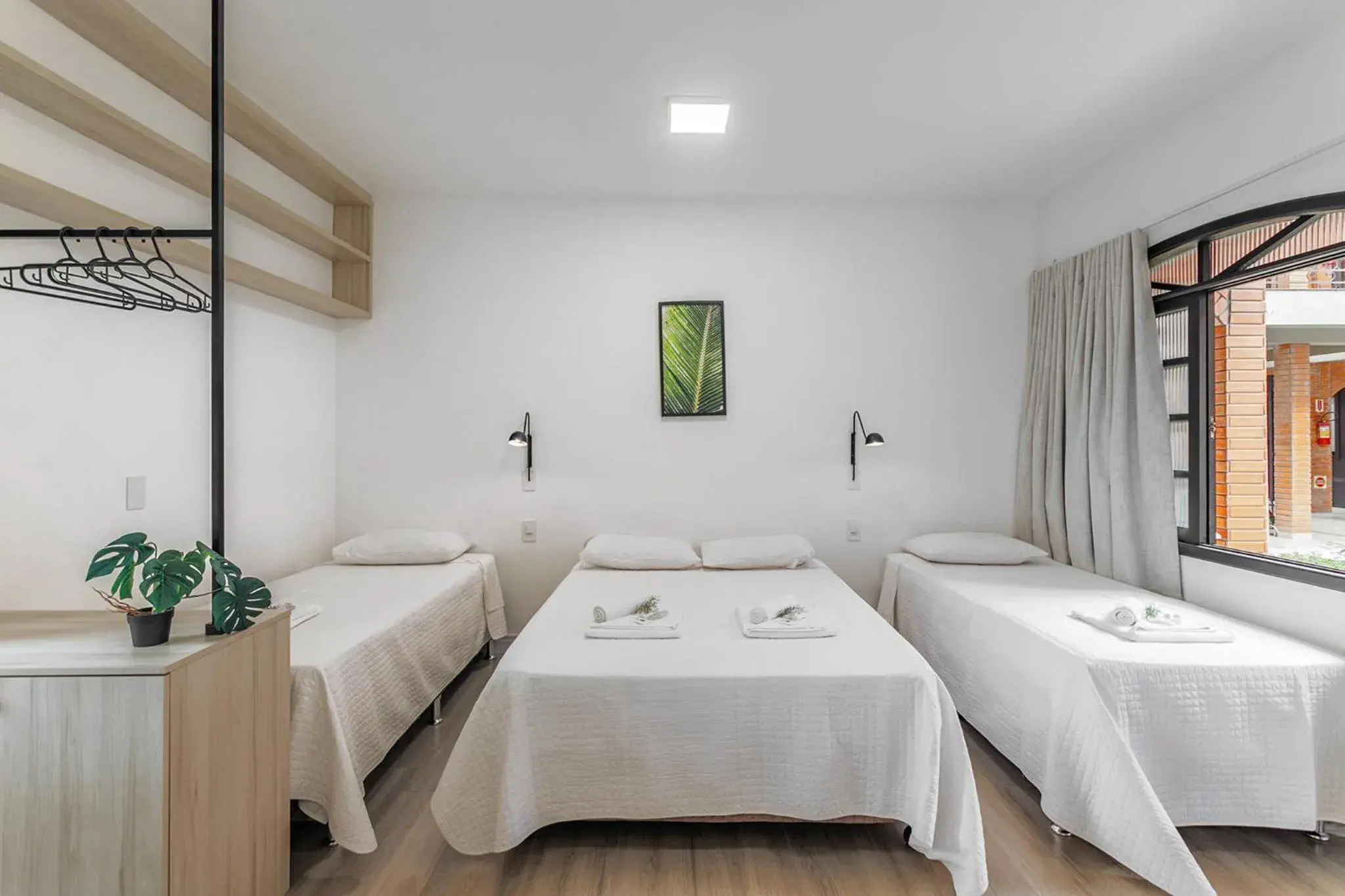 Bedroom, Bed in Elite Hotel Bedroom, Bed in Elite Hotel