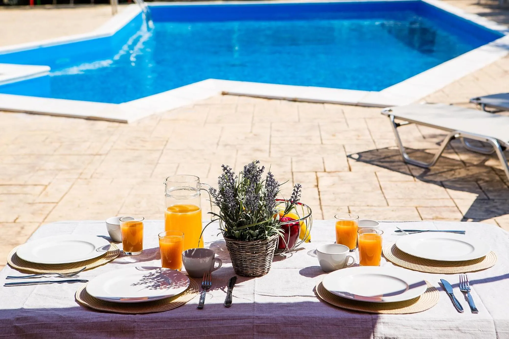 Olive Grove Poolside Apartments