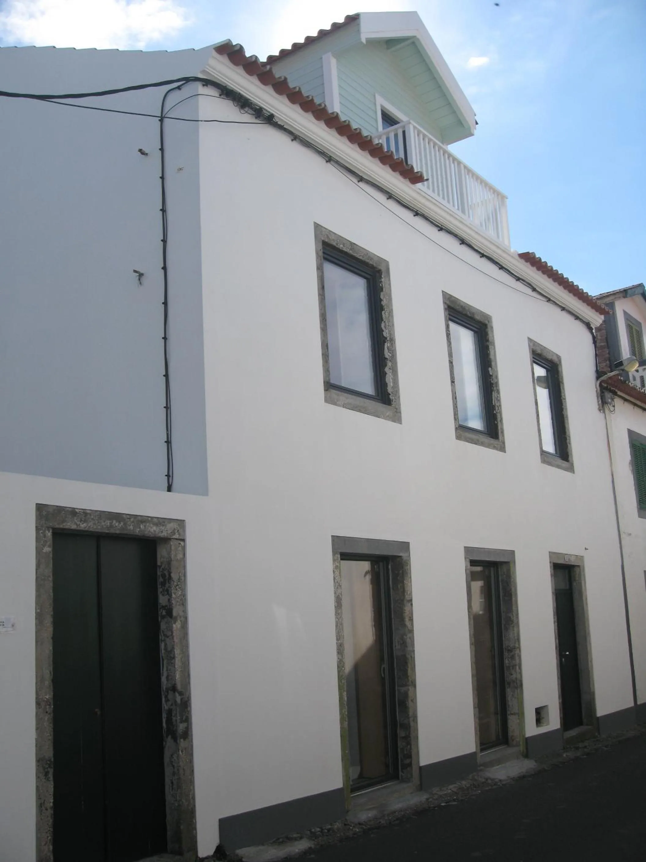 Property building in Baía das Caldeirinhas