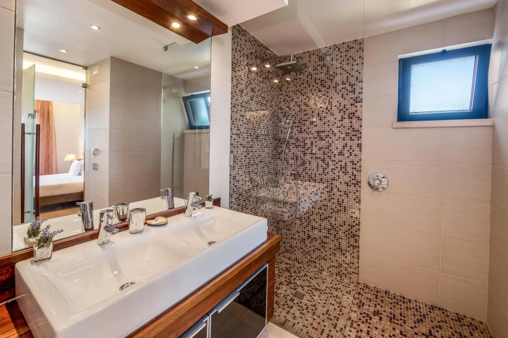 Shower in Mar da Luz Resort