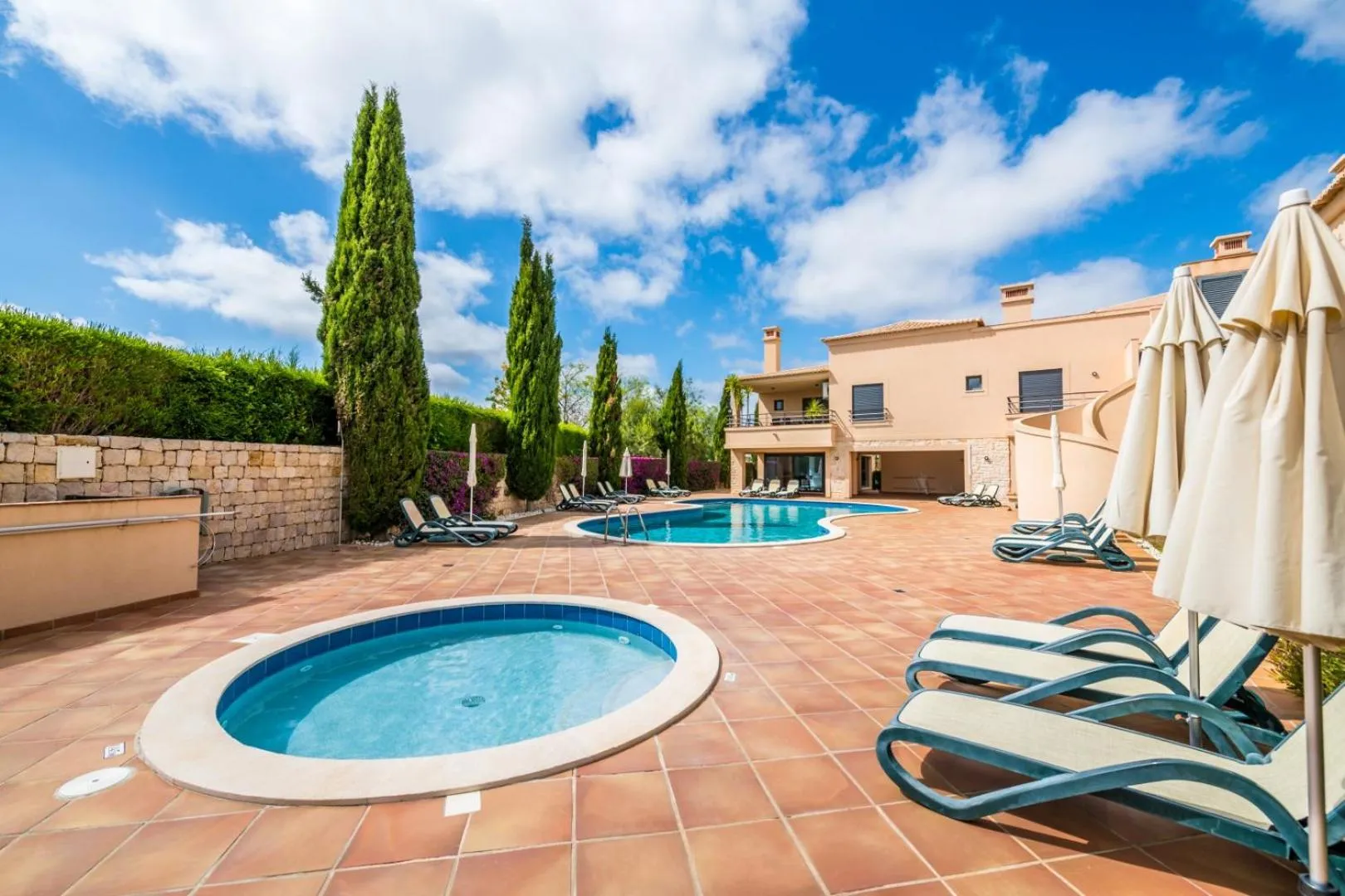 Pool view in Mar da Luz Resort