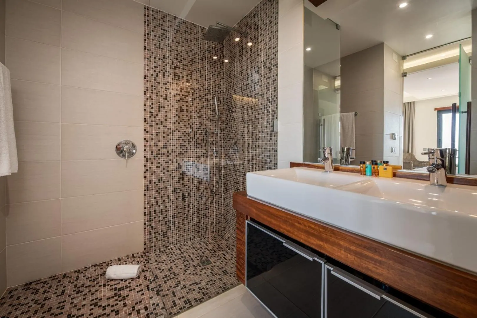 Shower in Mar da Luz Resort