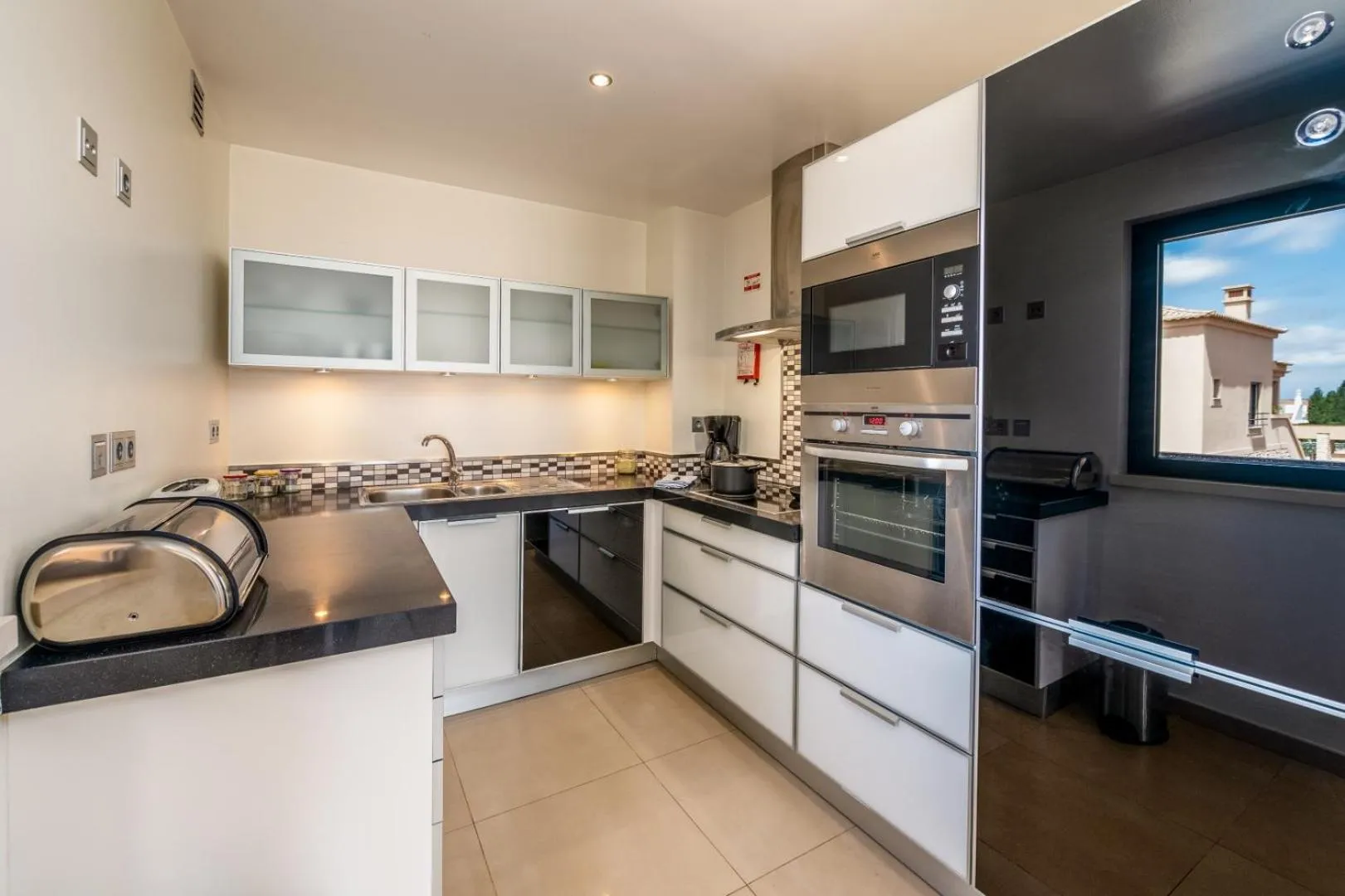 dishwasher in Mar da Luz Resort