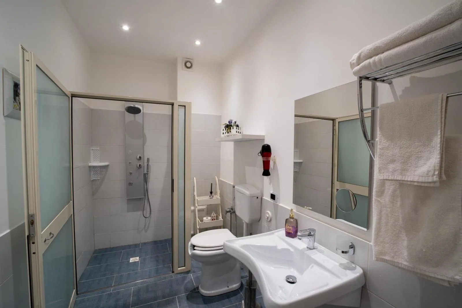 Shower in Holidays Lecce