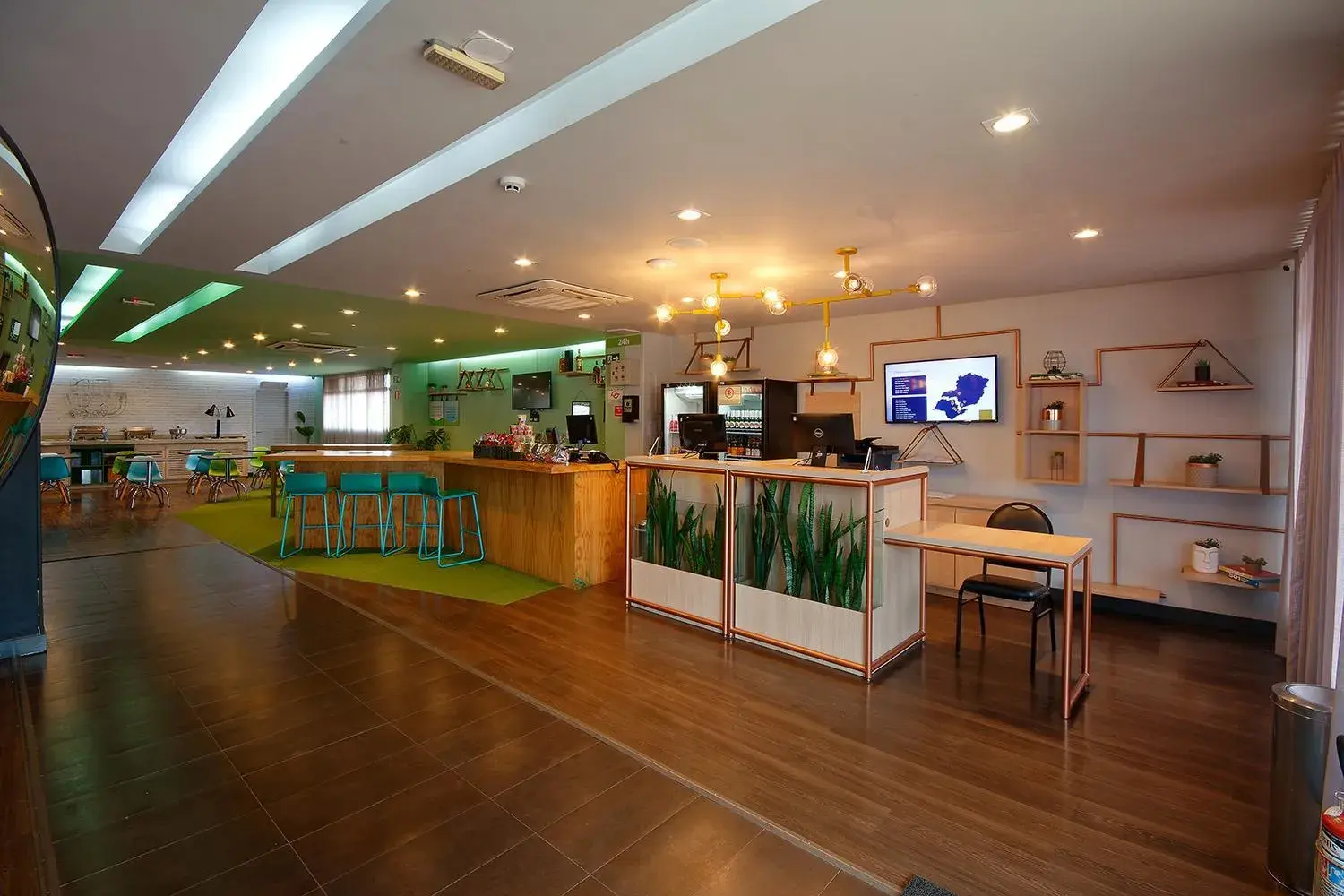 Lobby or reception in Golden Tower Express Araraquara by Fênix Hotéis Lobby or reception in Golden Tower Express Araraquara by Fênix Hotéis