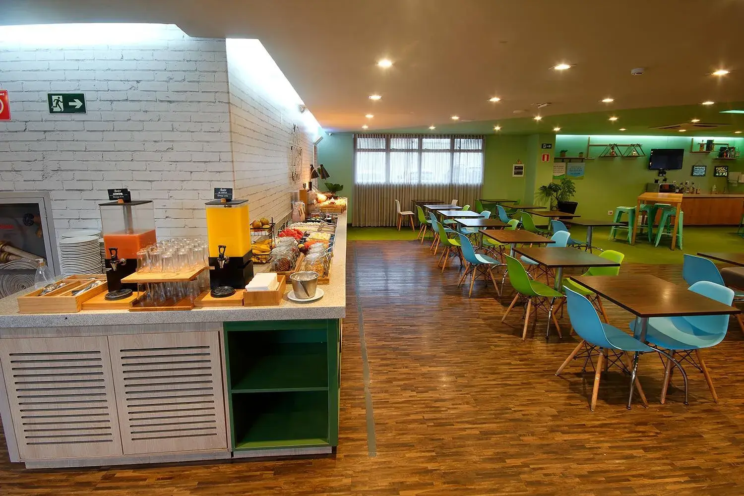 Restaurant/places to eat in Golden Tower Express Araraquara by Fênix Hotéis Restaurant/places to eat in Golden Tower Express Araraquara by Fênix Hotéis