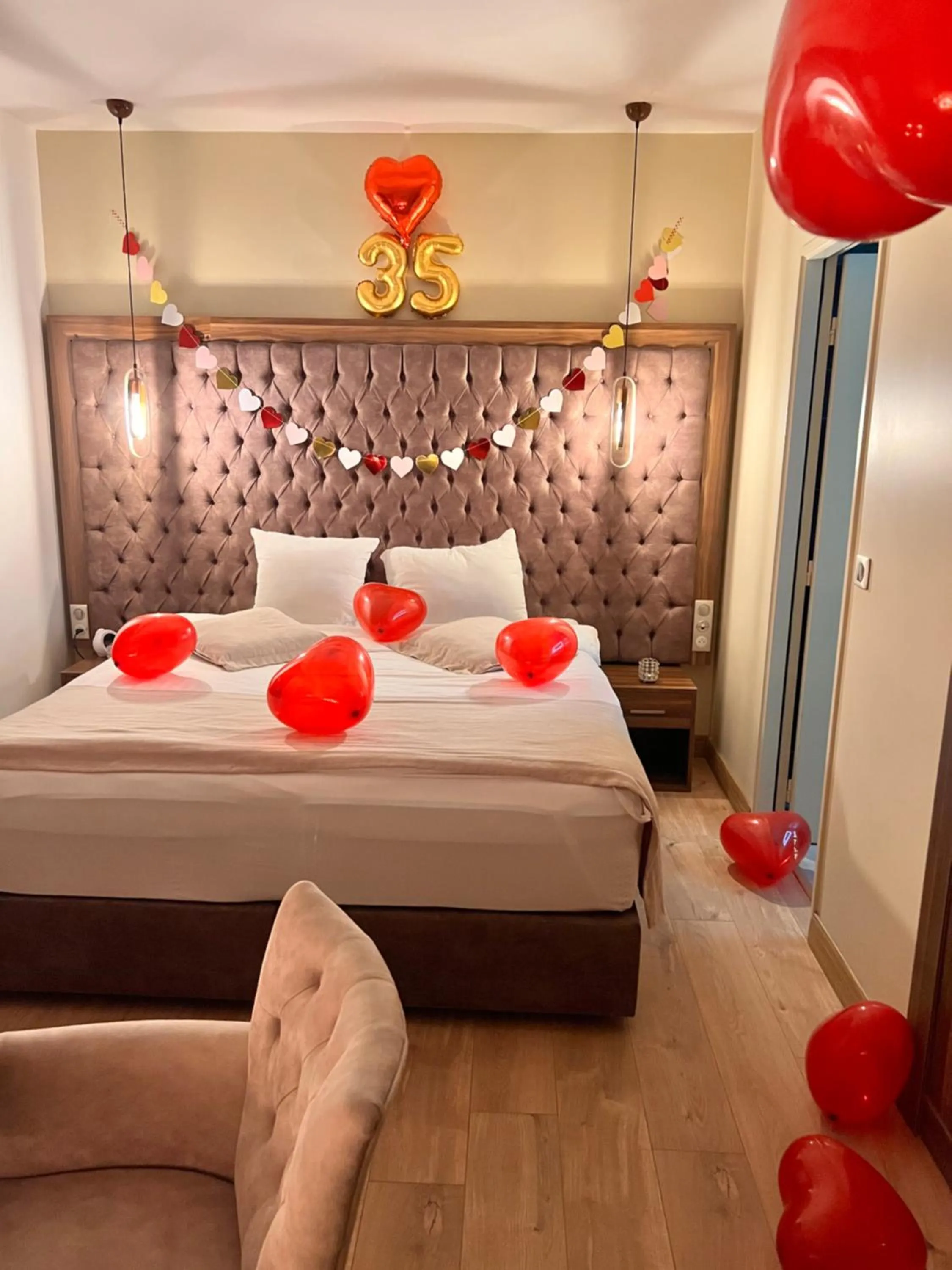 Bed in Paris Luxury Guest House - CDG Aéroport